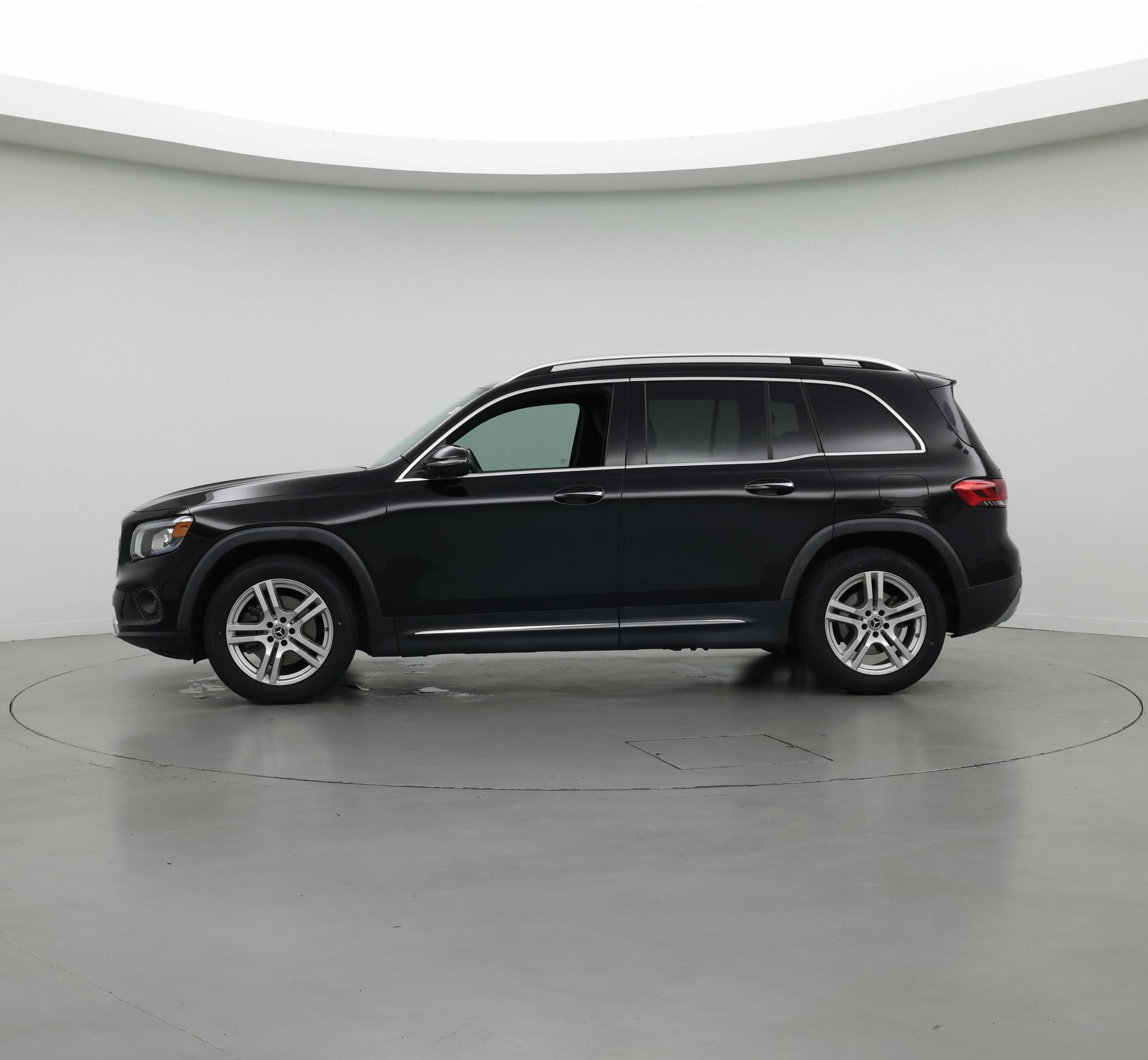Thumbnail: 2020 Mercedes-Benz GLB - 3