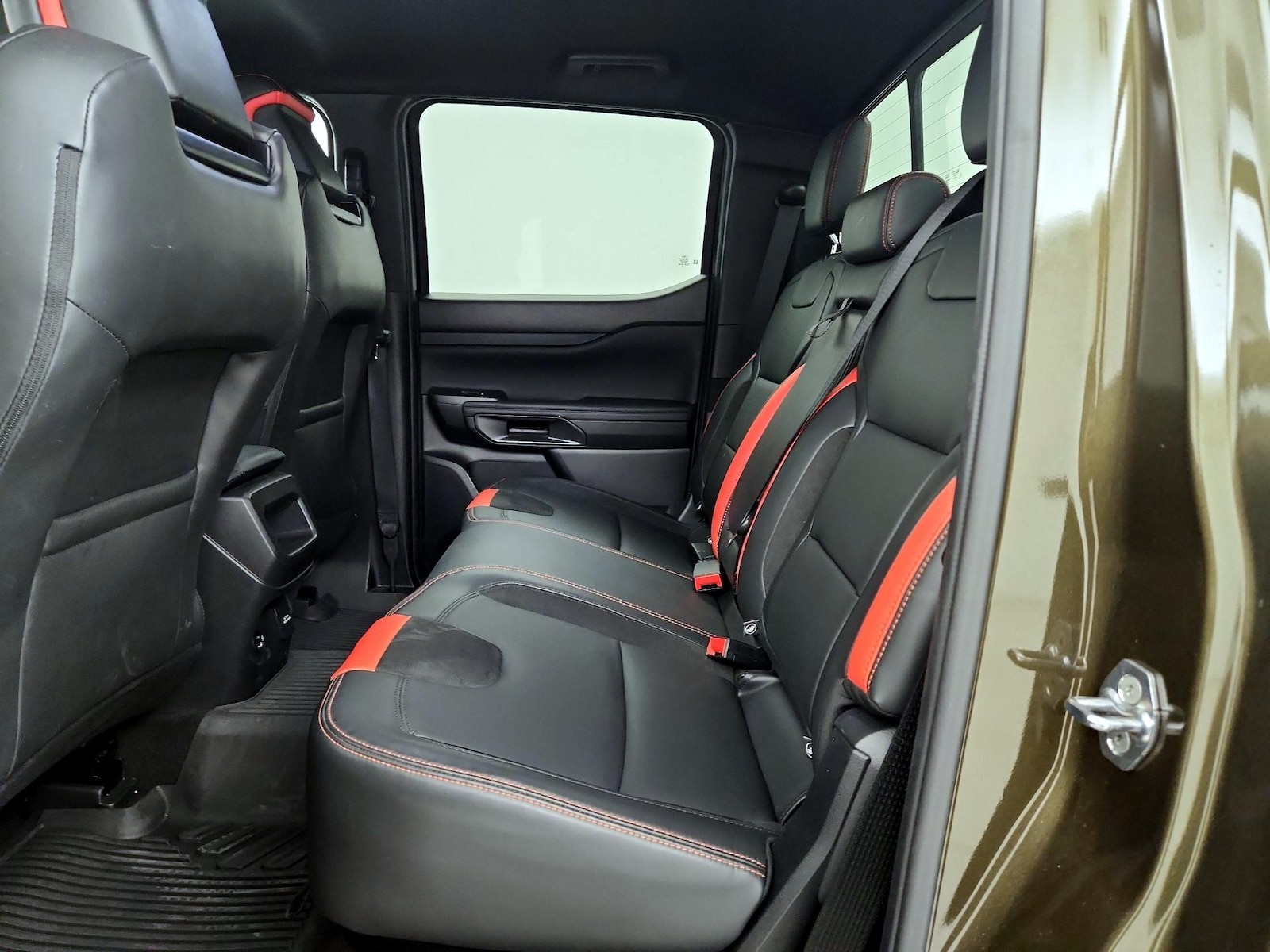 2025 Ford Ranger Raptor - Photo 21