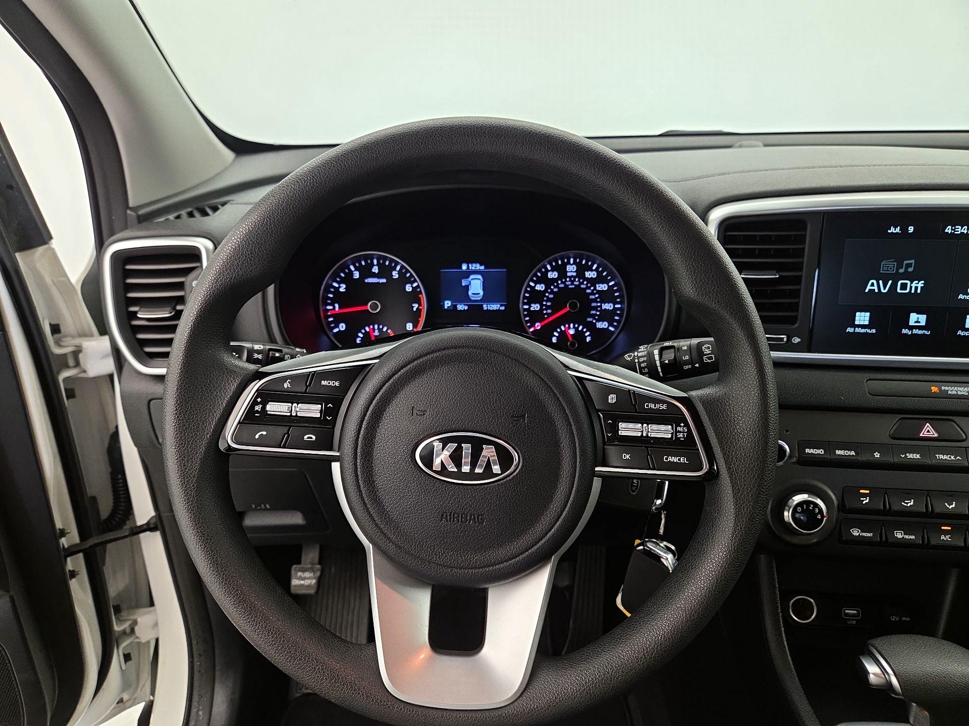 Thumbnail: 2022 Kia Sportage - 10