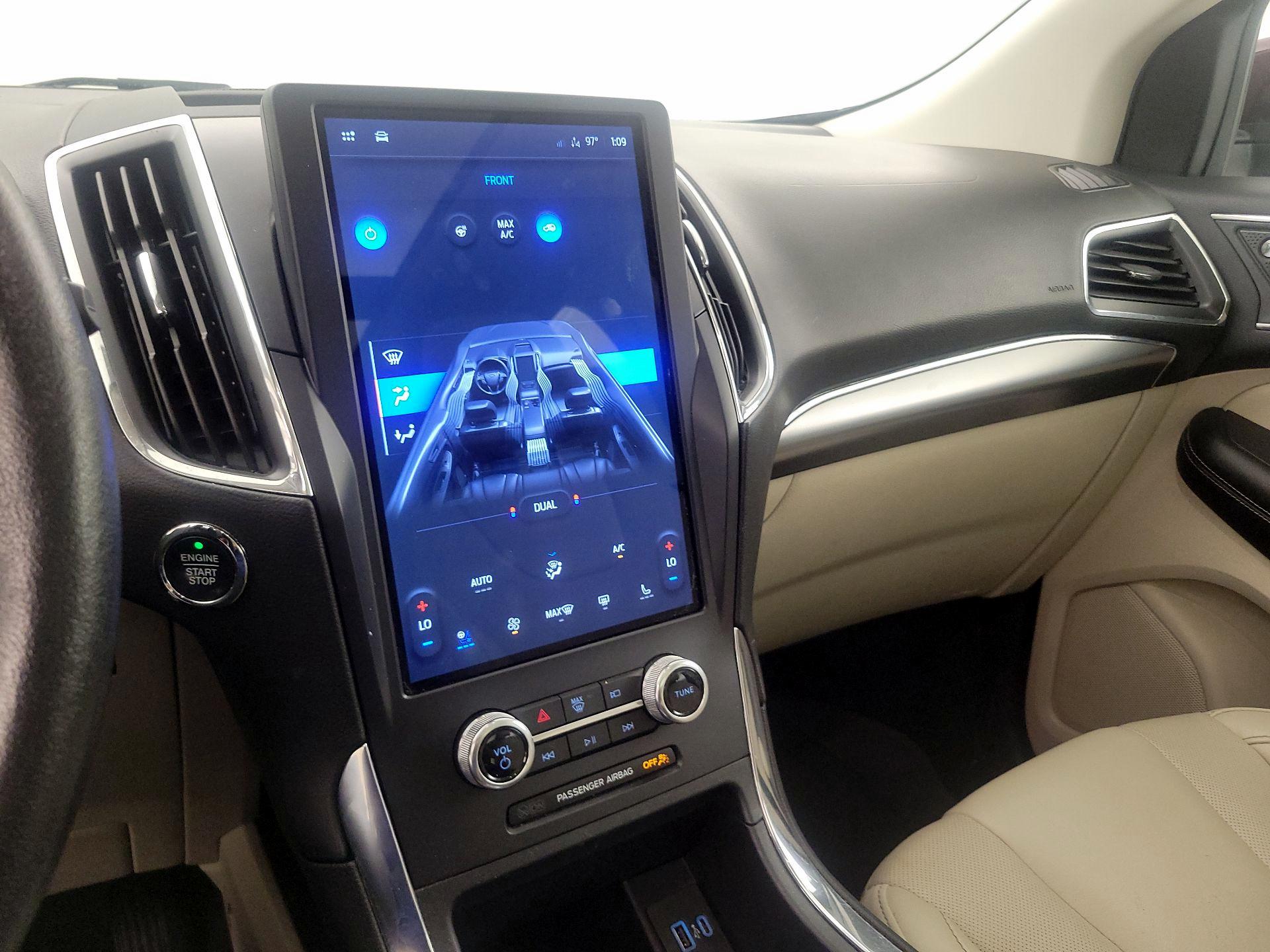 Thumbnail: 2022 Ford Edge - 17