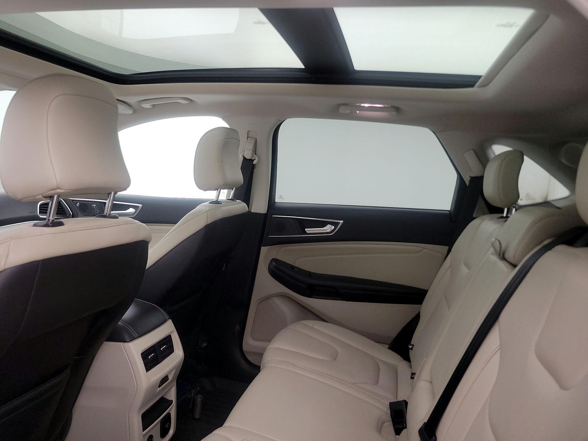 Thumbnail: 2022 Ford Edge - 20