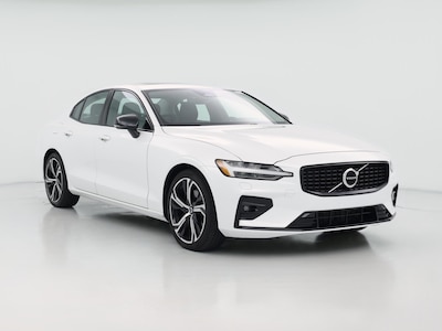 2024 Volvo S60 B5 Core Dark Theme