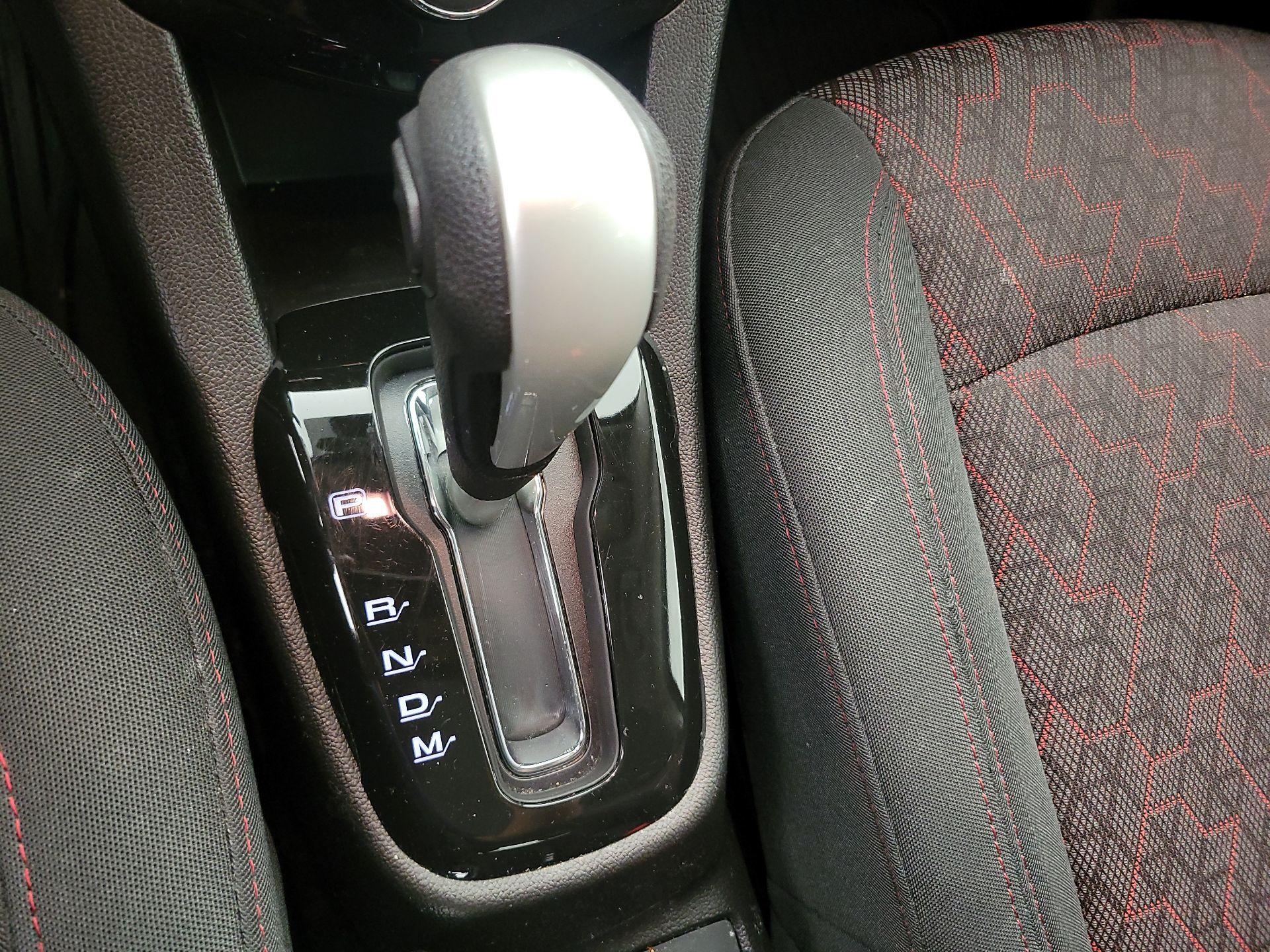 Thumbnail: 2019 Chevrolet Sonic - 17