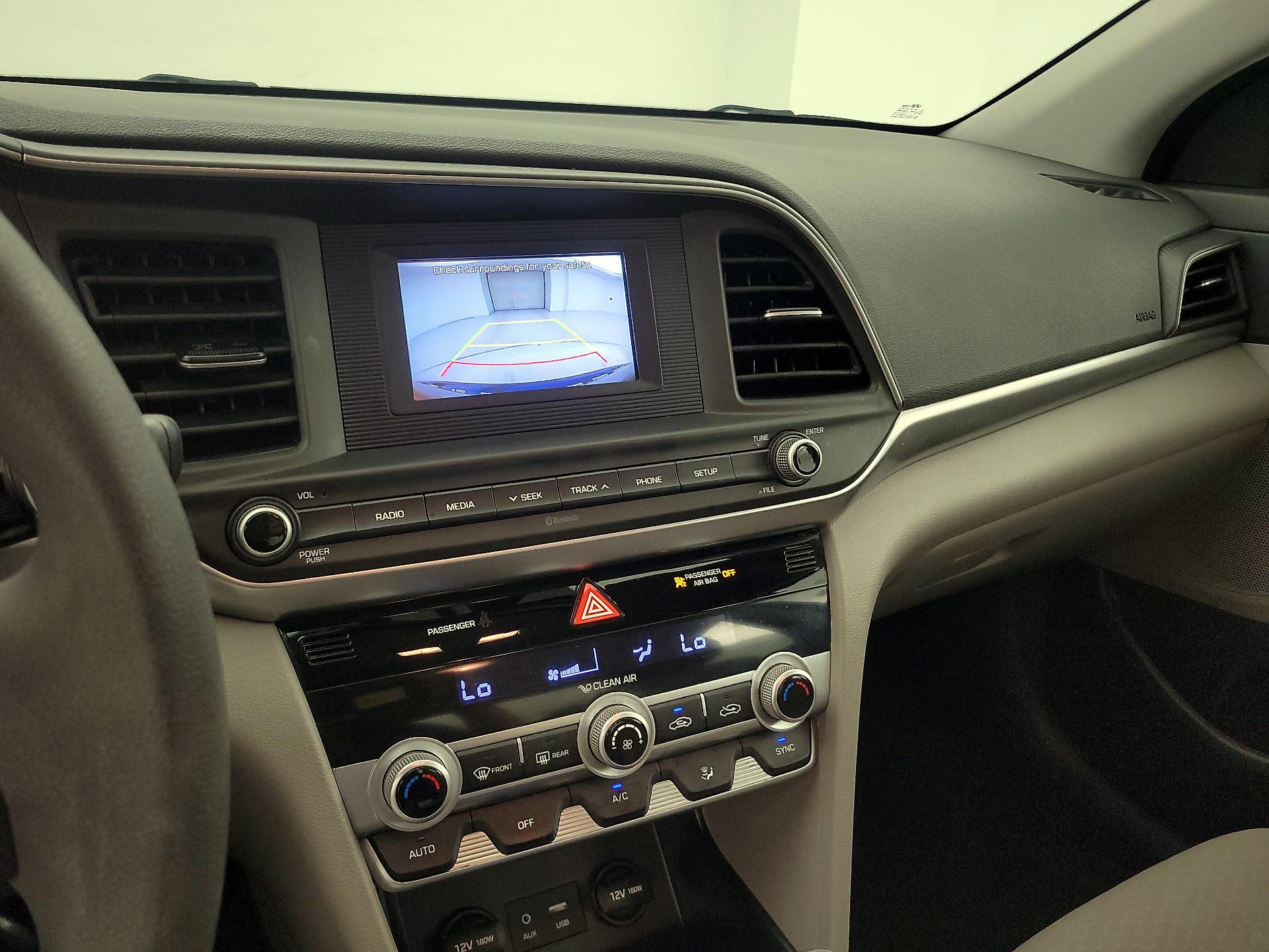 Thumbnail: 2020 Hyundai Elantra - 14