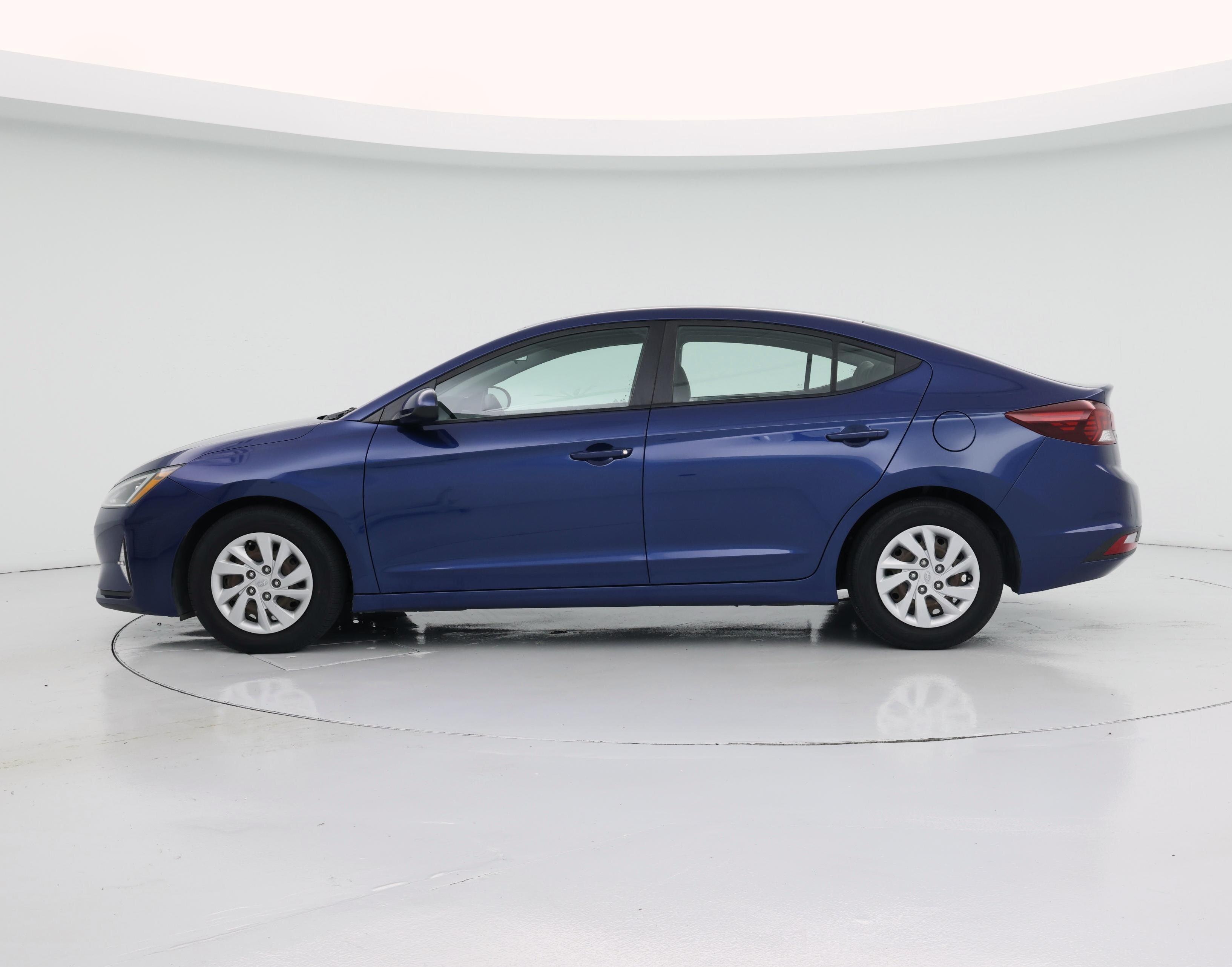 Thumbnail: 2020 Hyundai Elantra - 3