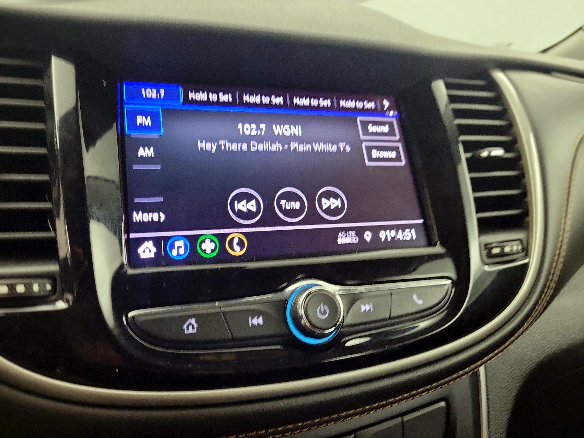 Thumbnail: 2020 Chevrolet Trax - 15