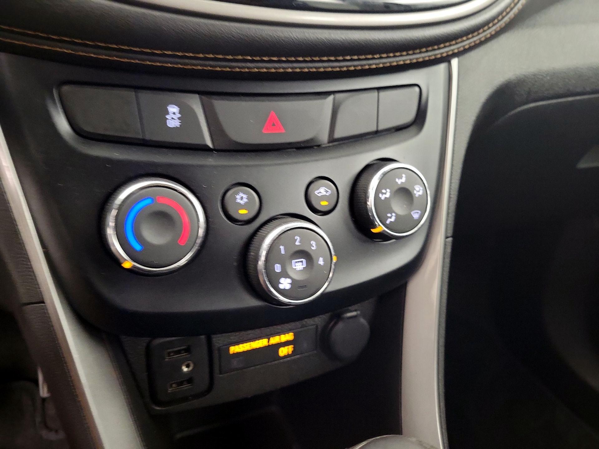 Thumbnail: 2020 Chevrolet Trax - 16