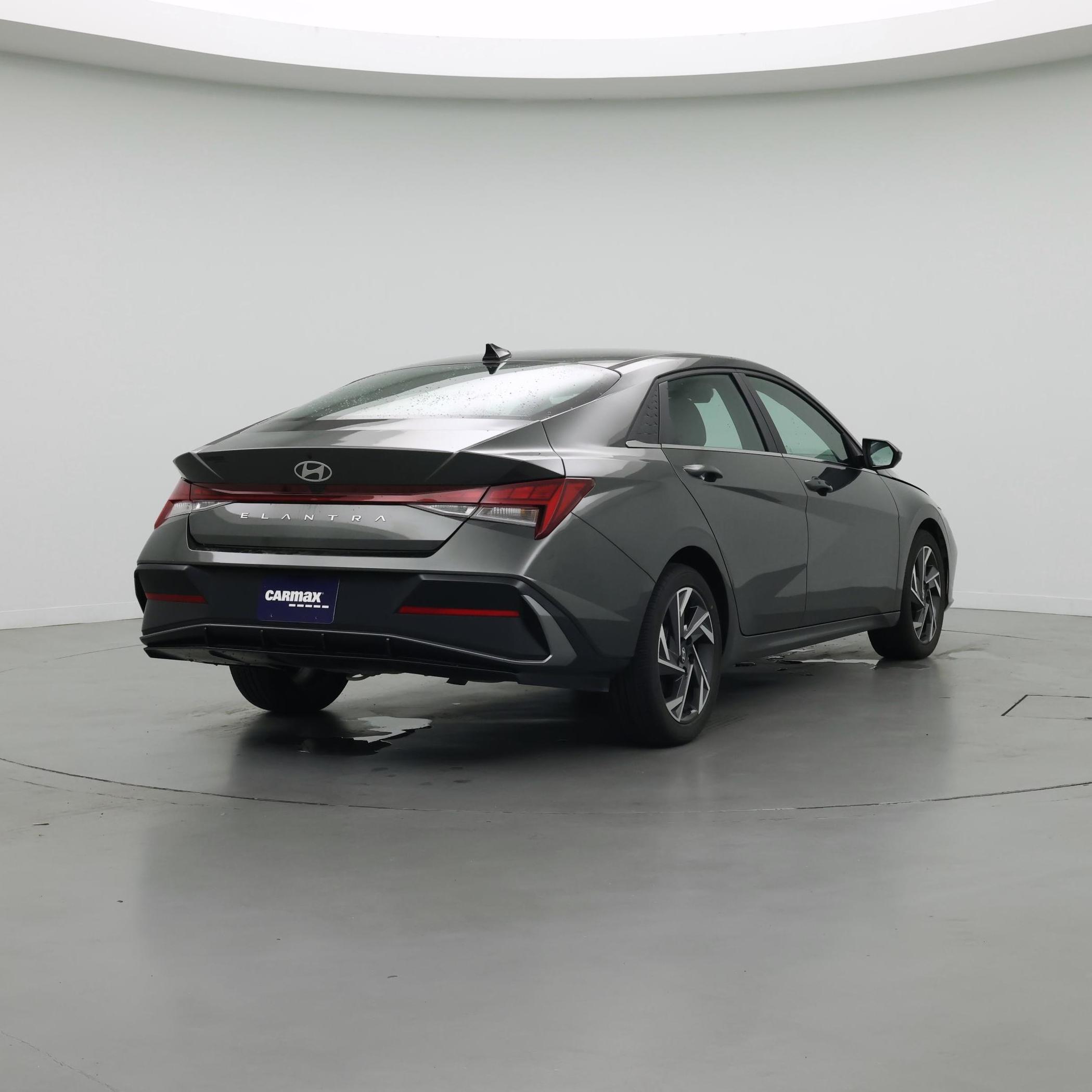 Thumbnail: 2024 Hyundai Elantra - 8