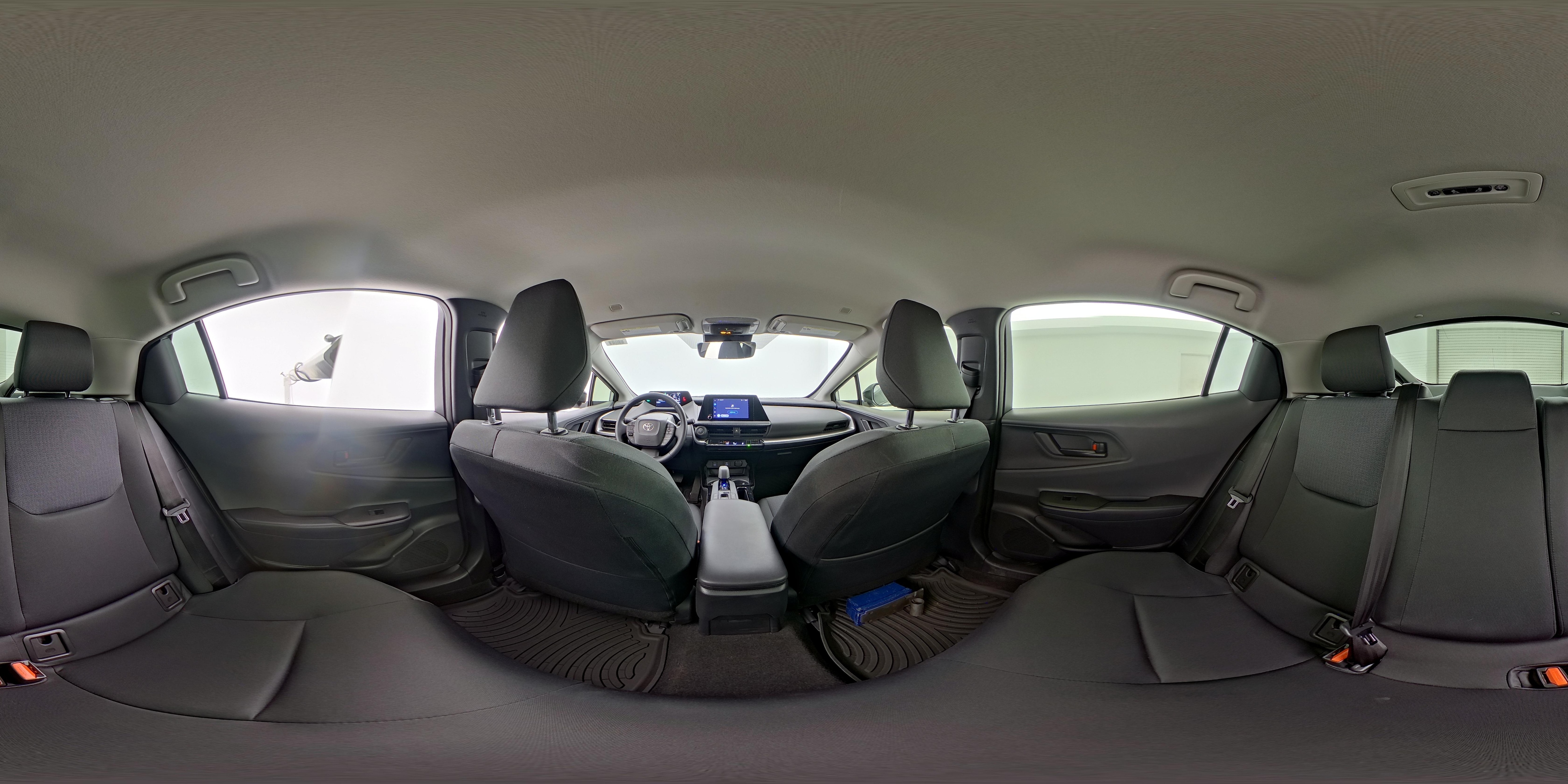 2026 Toyota Prius LE - Photo 25