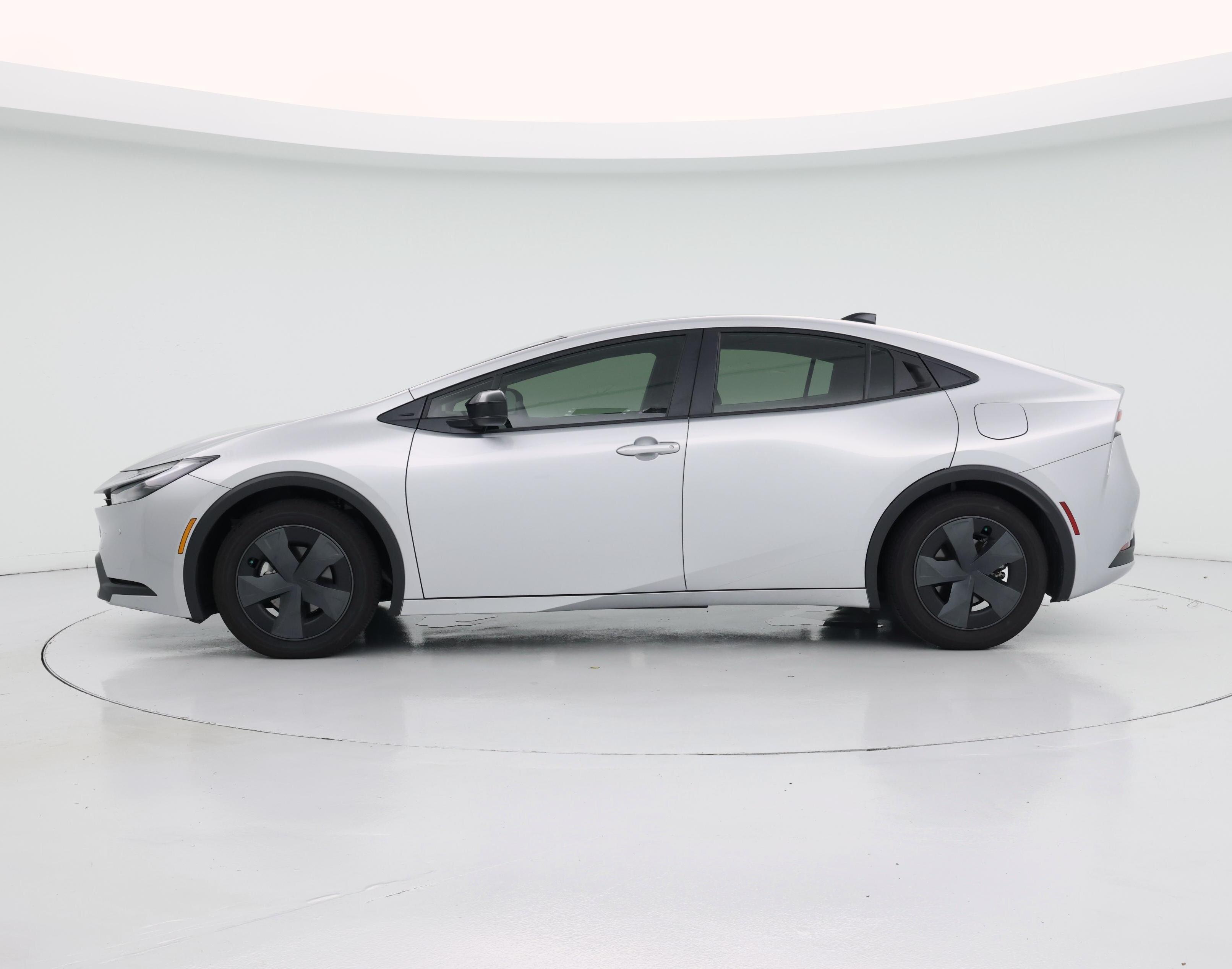 Thumbnail: 2026 Toyota Prius - 3