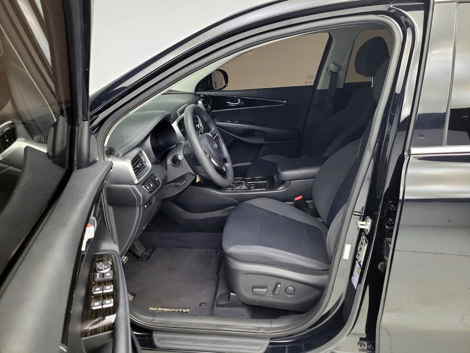 Power Seat(s) & Side Airbags