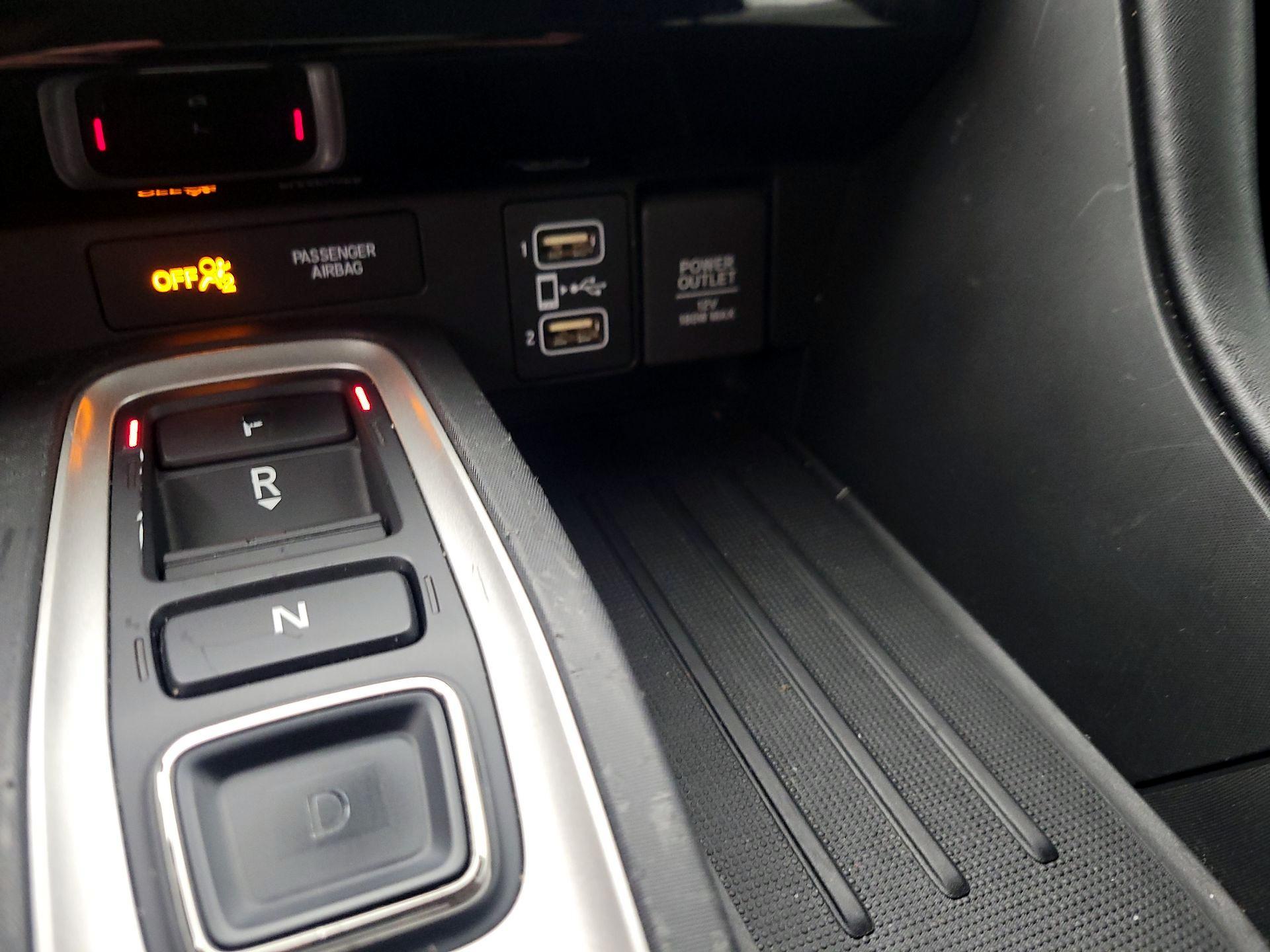 Thumbnail: 2019 Honda Insight - 18