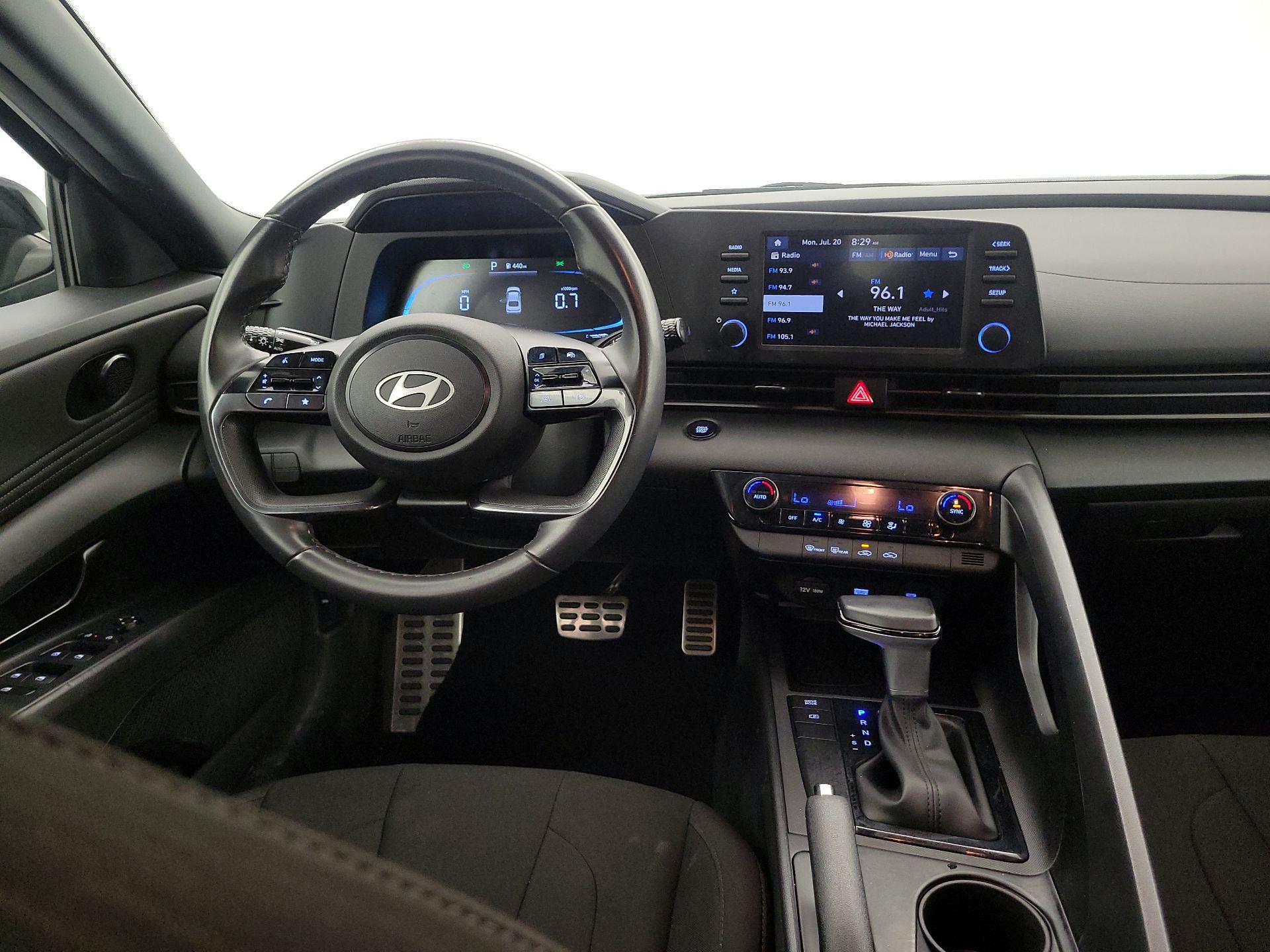 Thumbnail: 2025 Hyundai Elantra - 10