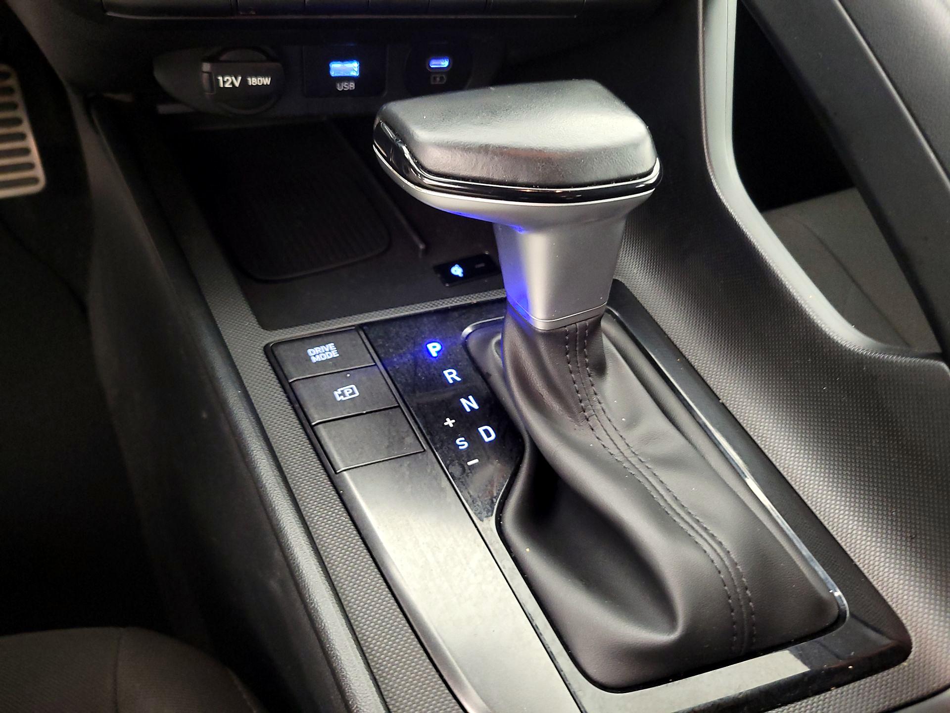 Thumbnail: 2025 Hyundai Elantra - 17