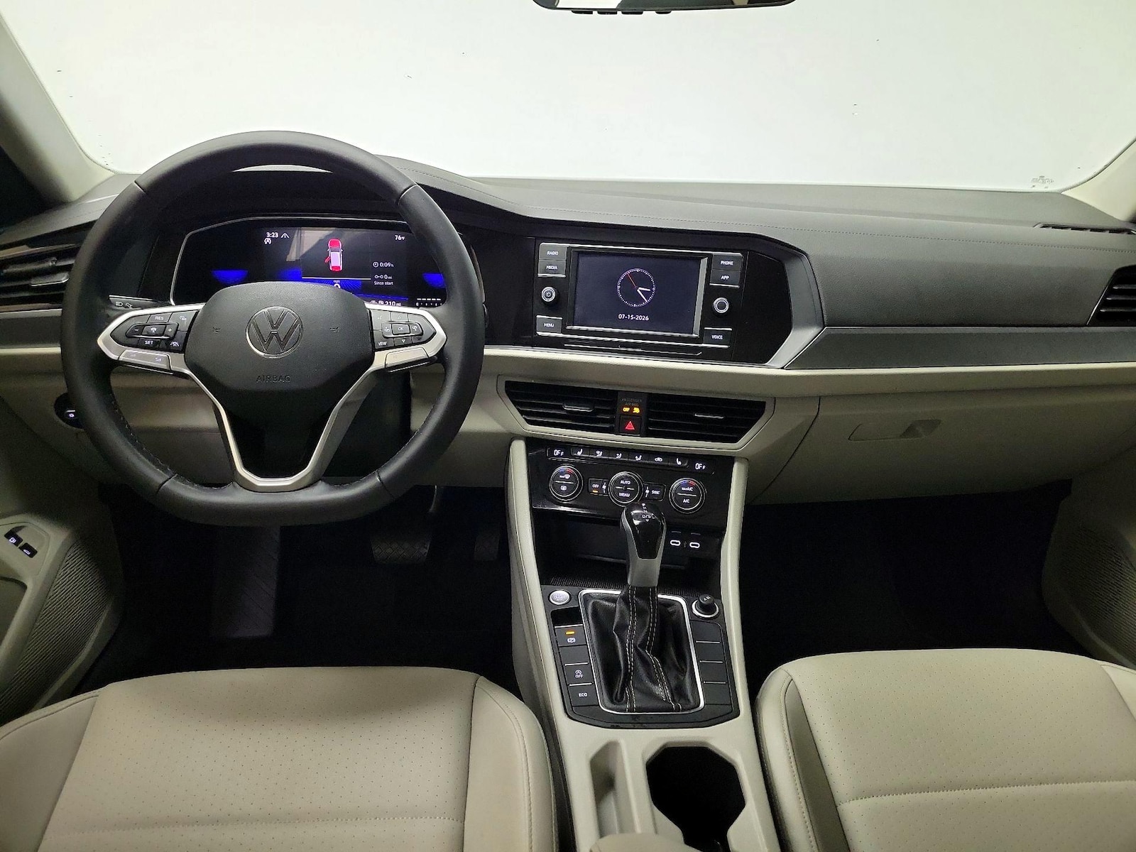 2024 Volkswagen Jetta SE - Photo 10