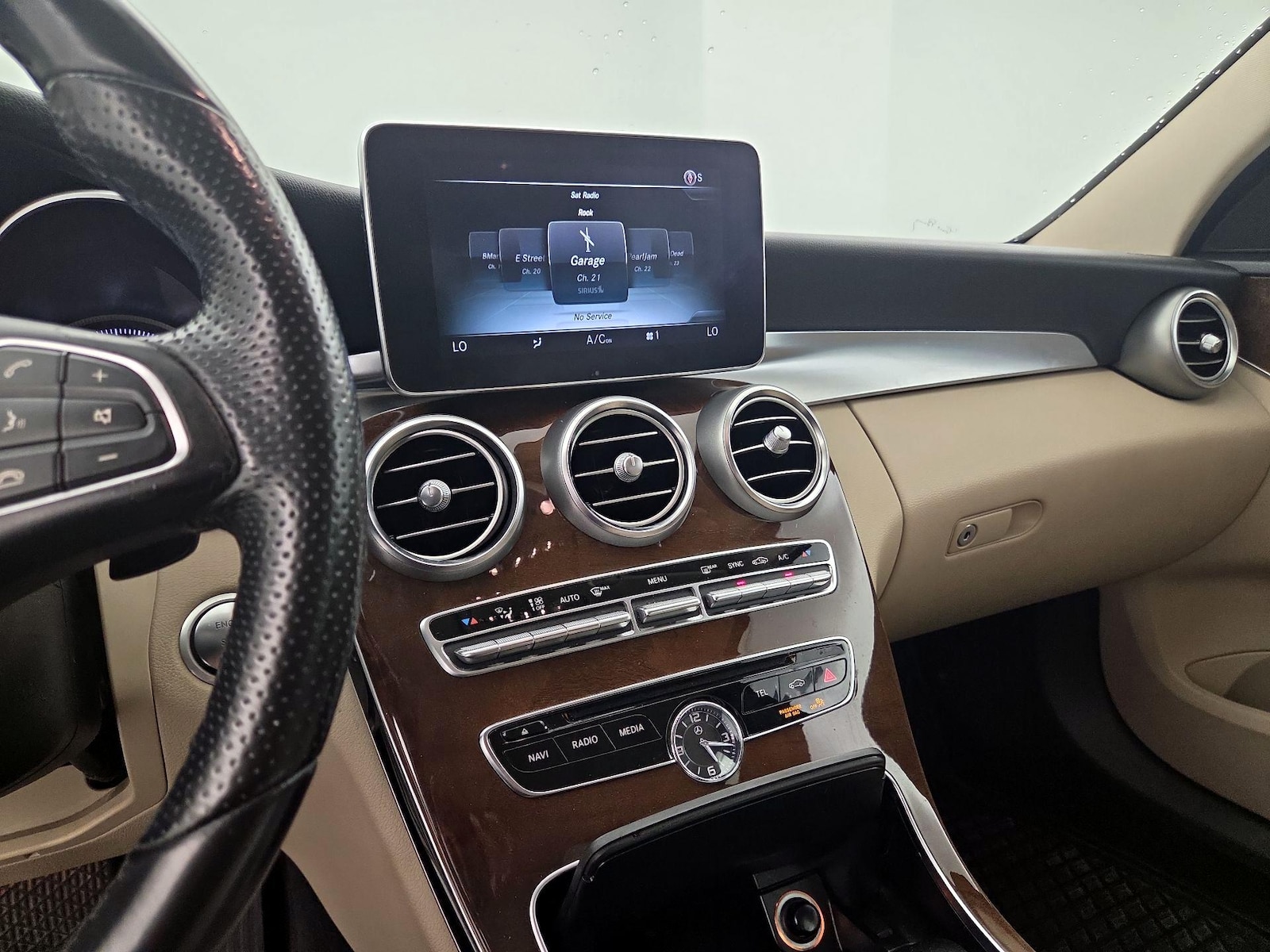 2016 Mercedes-Benz C-Class C300 - Photo 17