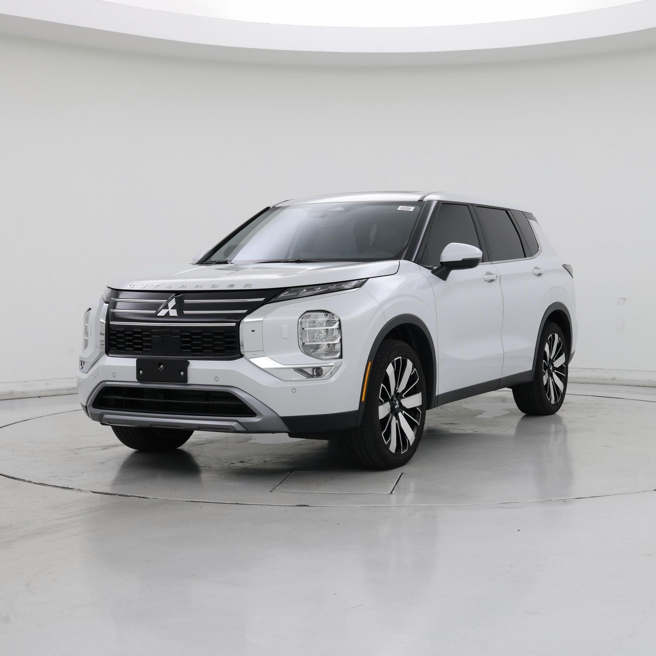 Thumbnail: 2025 Mitsubishi Outlander - 4