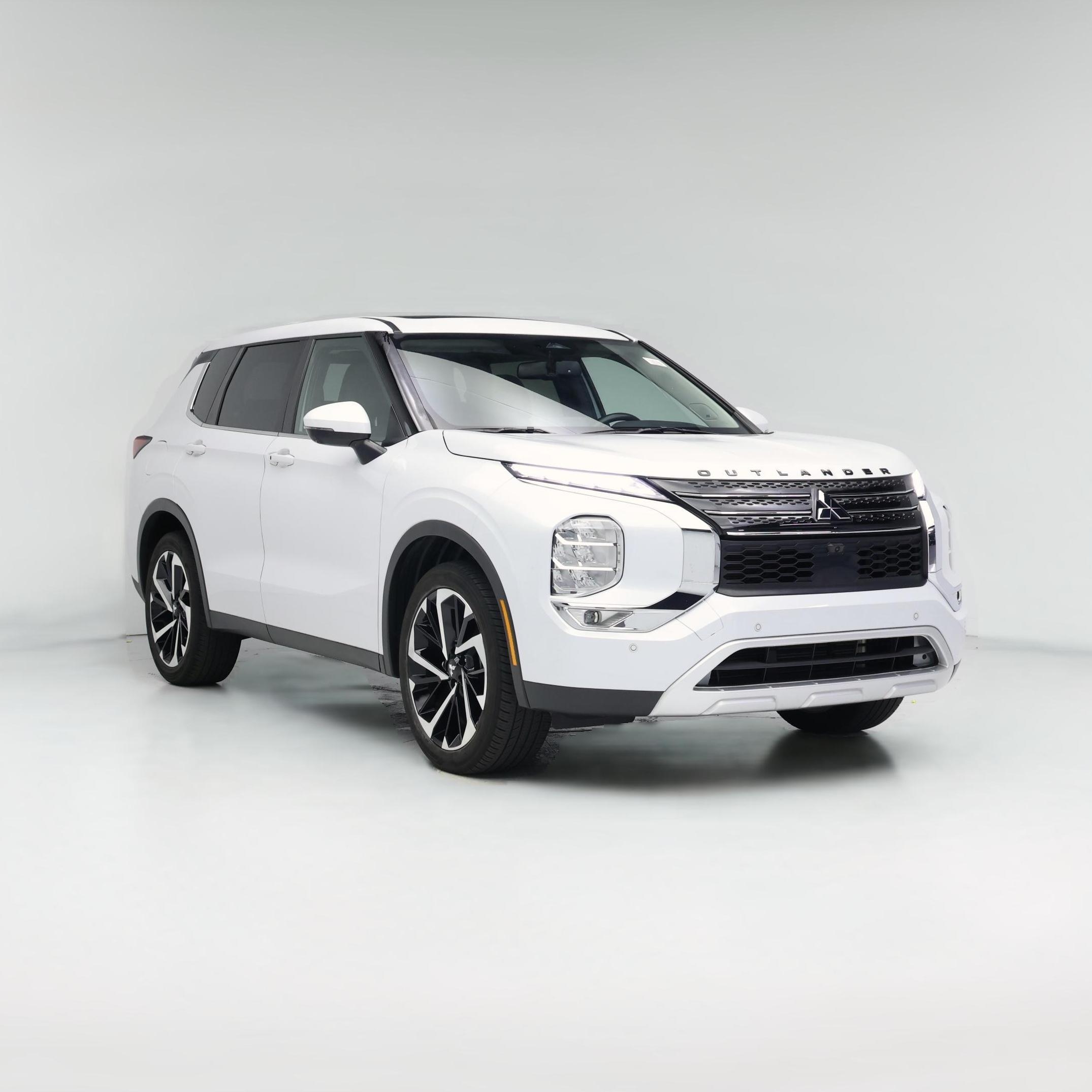Thumbnail: 2024 Mitsubishi Outlander - 1