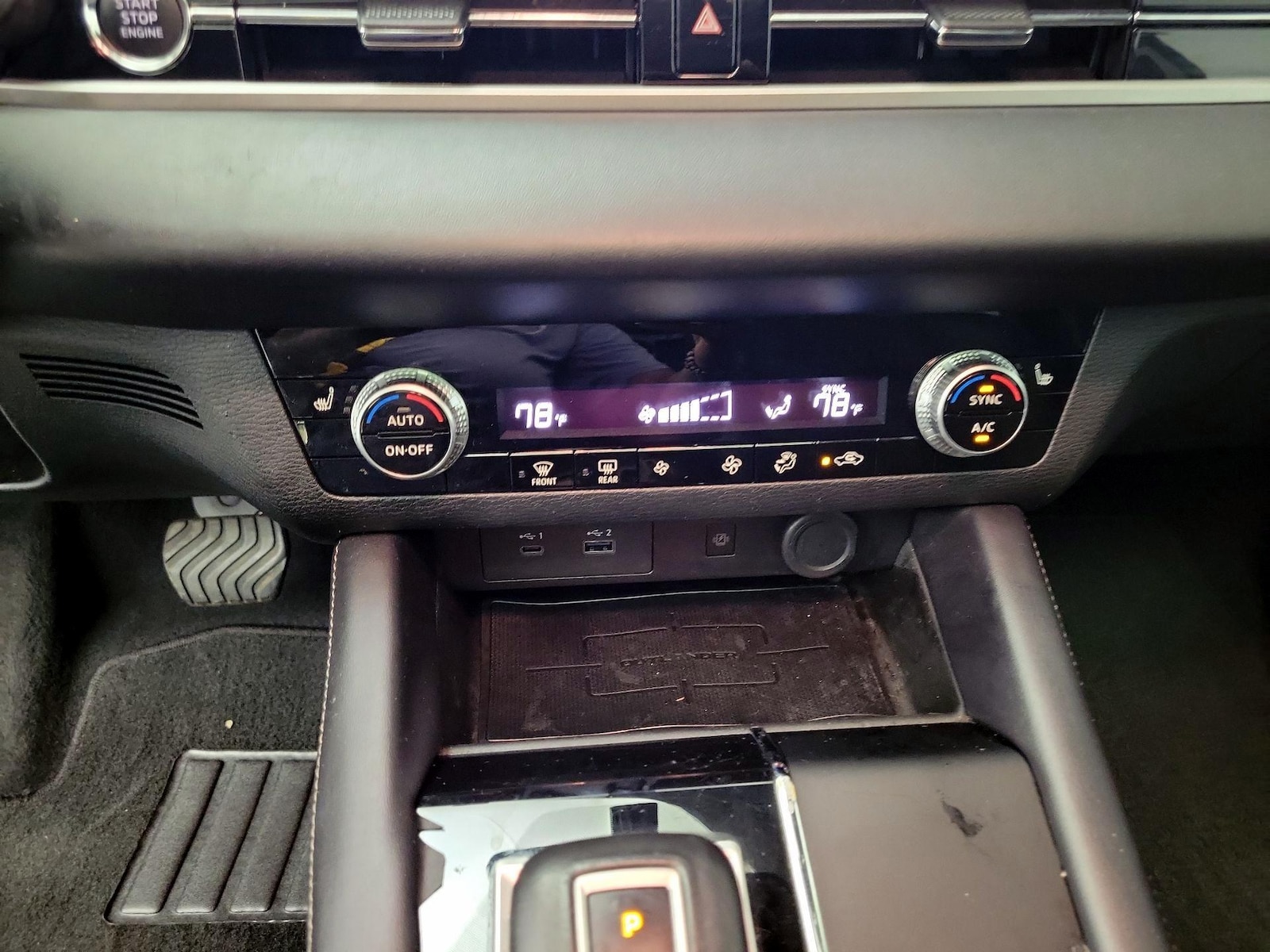2024 Mitsubishi Outlander SE - Photo 18