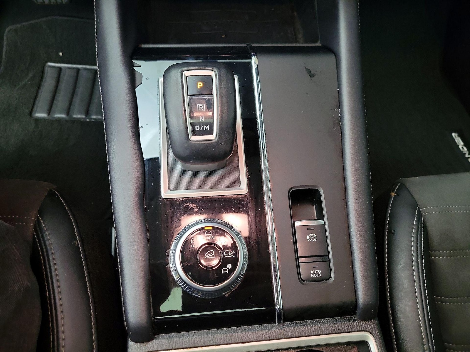 2024 Mitsubishi Outlander SE - Photo 19