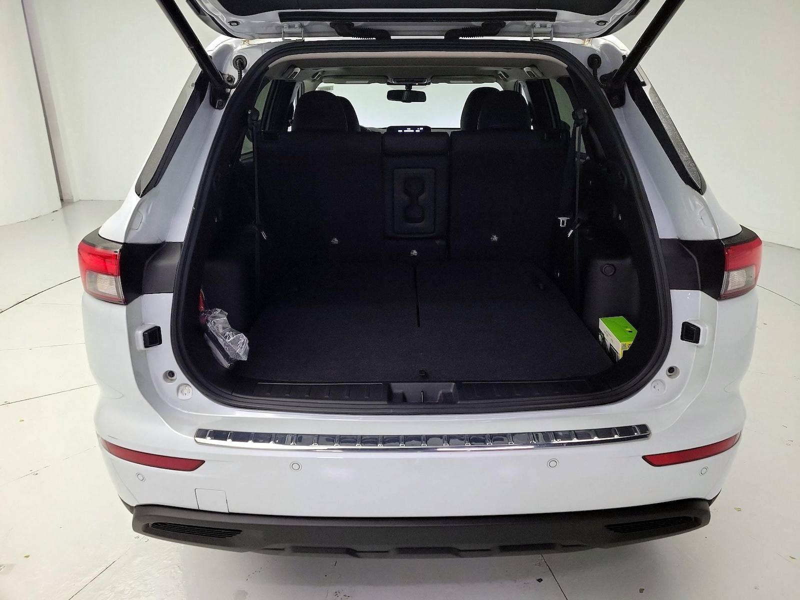 2024 Mitsubishi Outlander SE - Photo 25