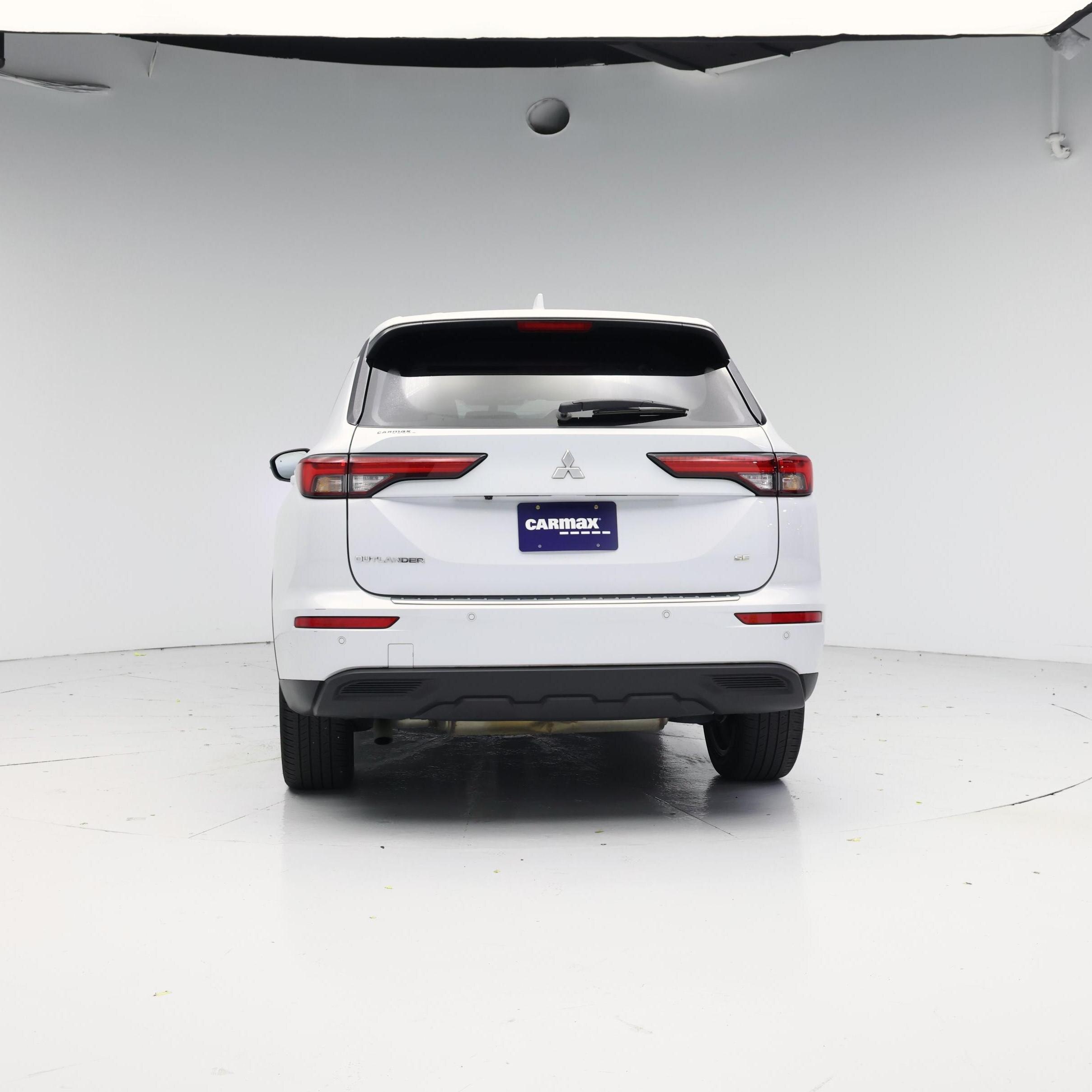 Thumbnail: 2024 Mitsubishi Outlander - 6