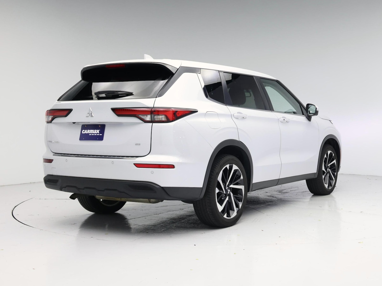2024 Mitsubishi Outlander SE - Photo 9