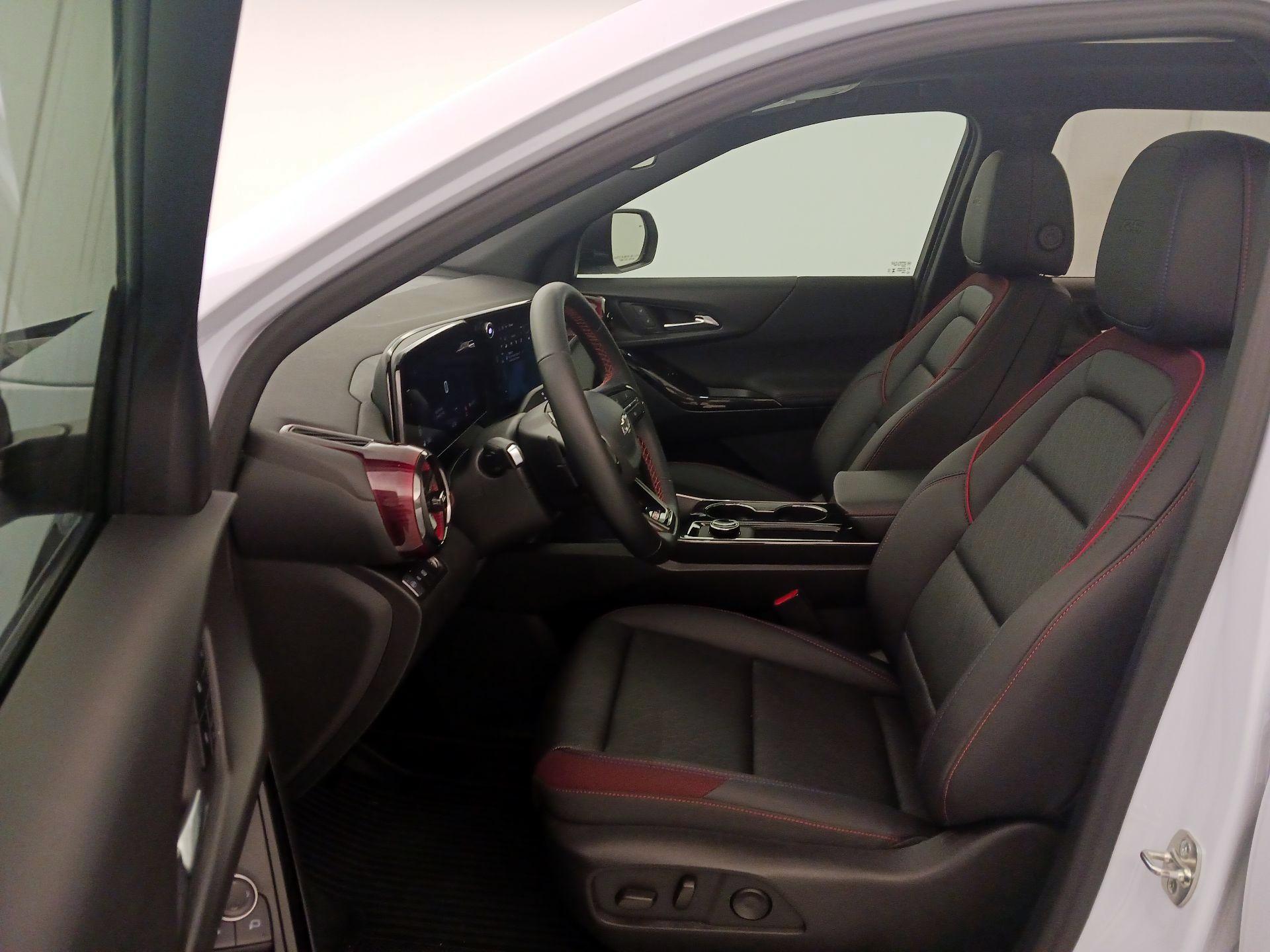Thumbnail: 2026 Chevrolet Equinox - 11