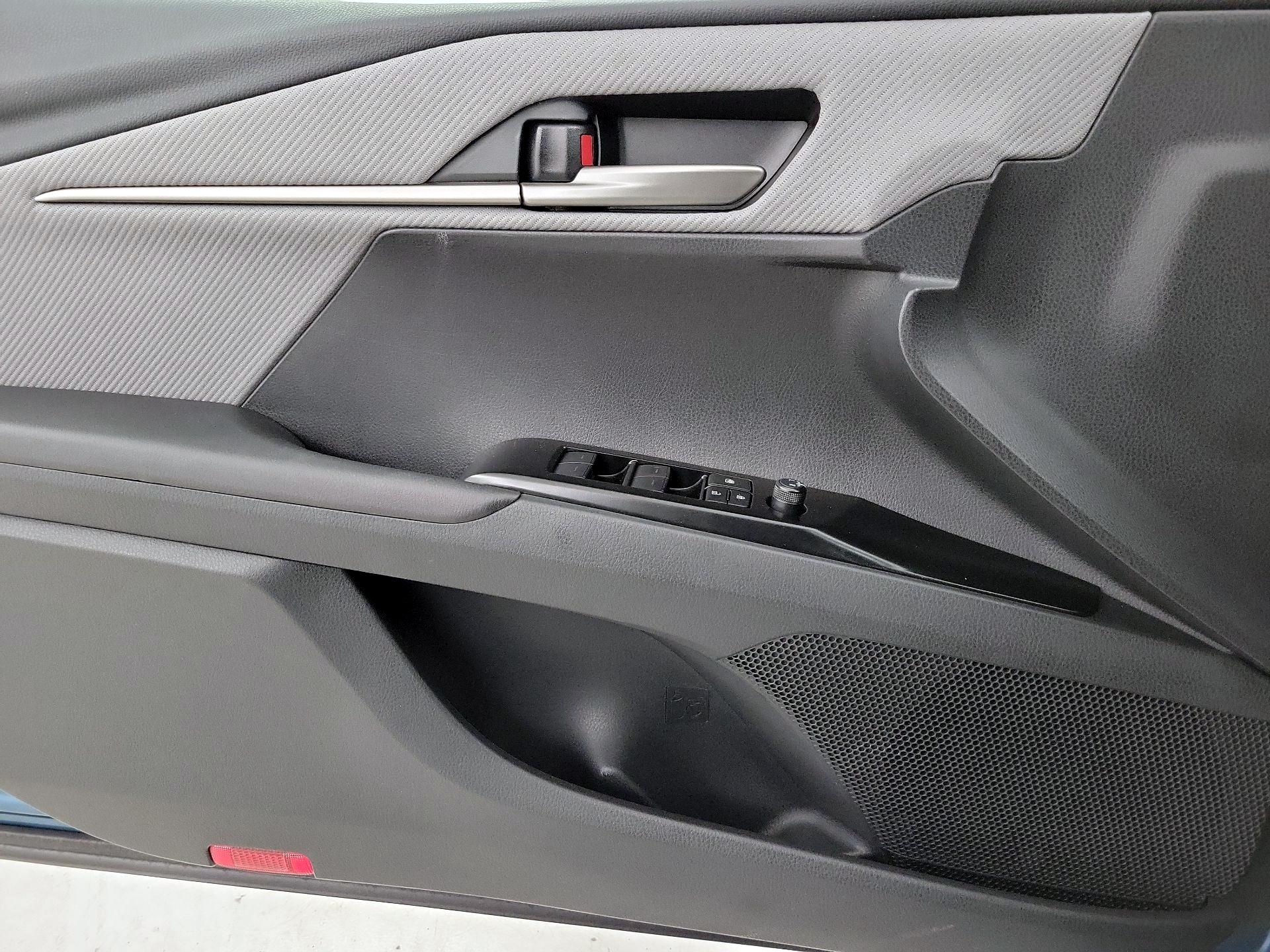 Thumbnail: 2026 Toyota Camry - 12