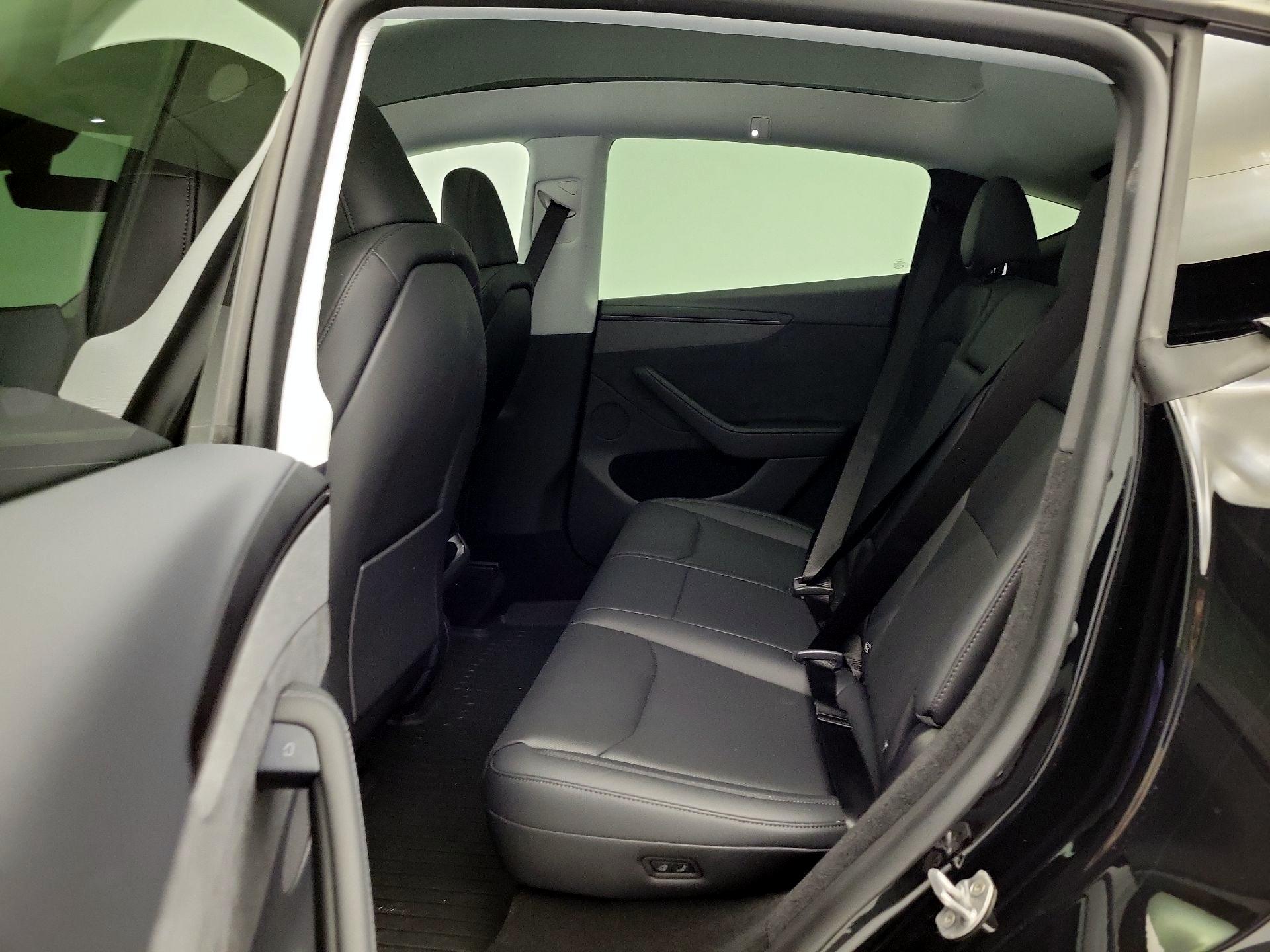 Thumbnail: 2026 Tesla Model Y - 20
