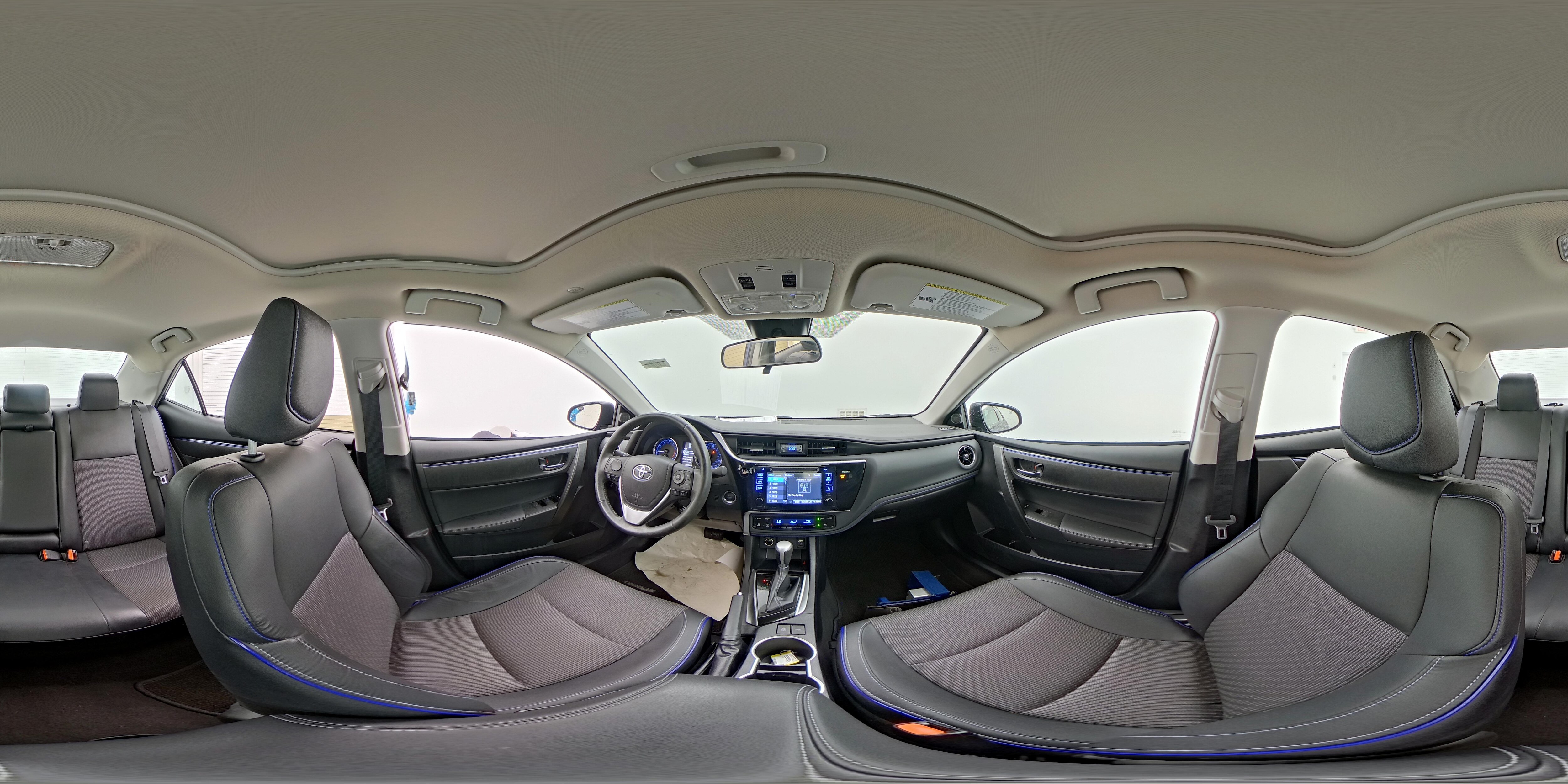 2017 Toyota Corolla SE - Photo 24