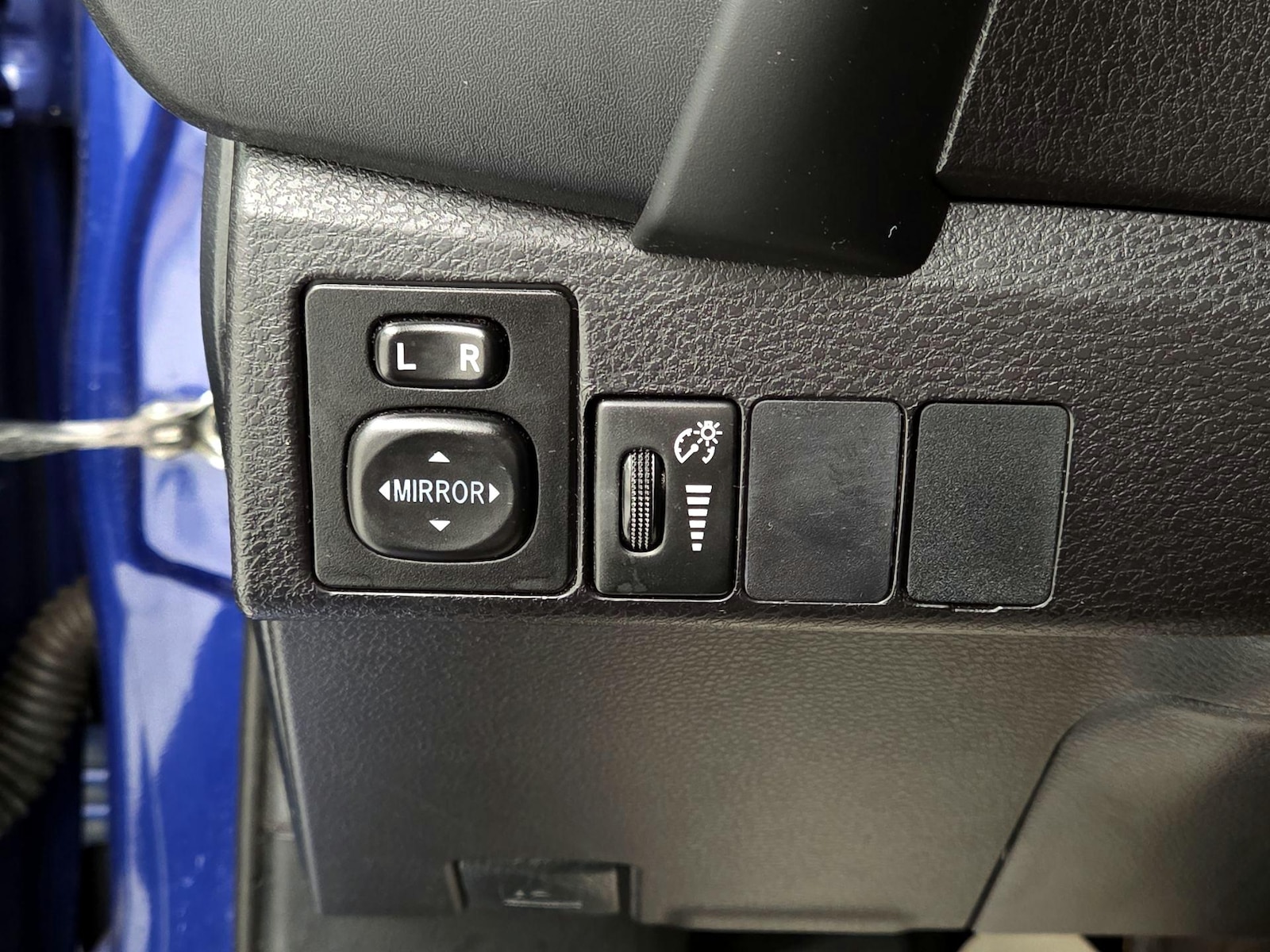 2017 Toyota Corolla SE - Photo 14