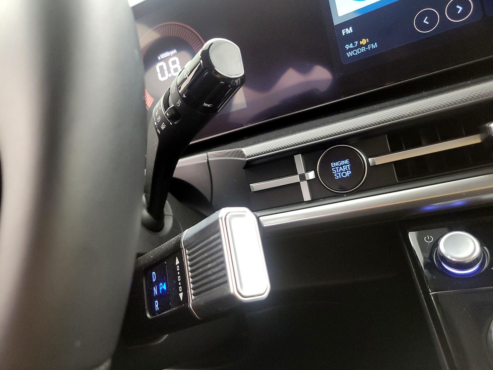 2025 Hyundai Santa Fe SE - Photo 18