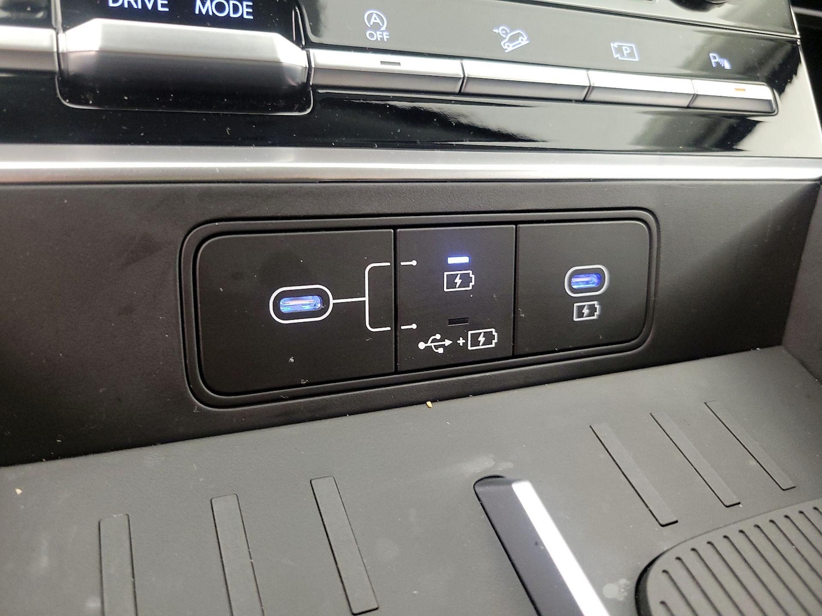 2025 Hyundai Santa Fe SE - Photo 19