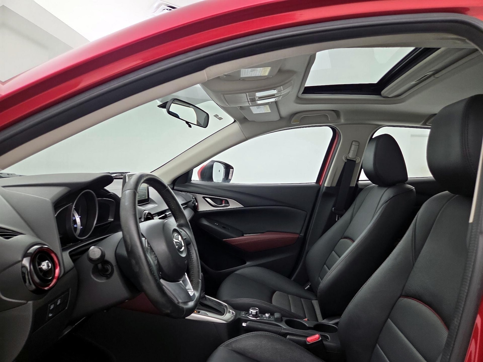 Sunroof(s) & Overhead Airbags