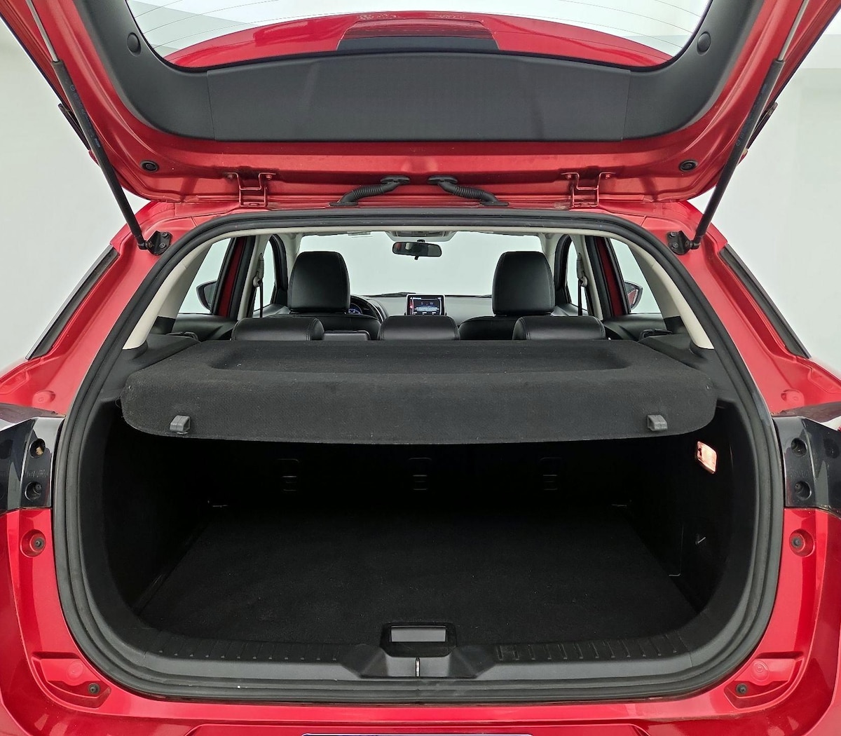 Trunk/Cargo (Seats Up)