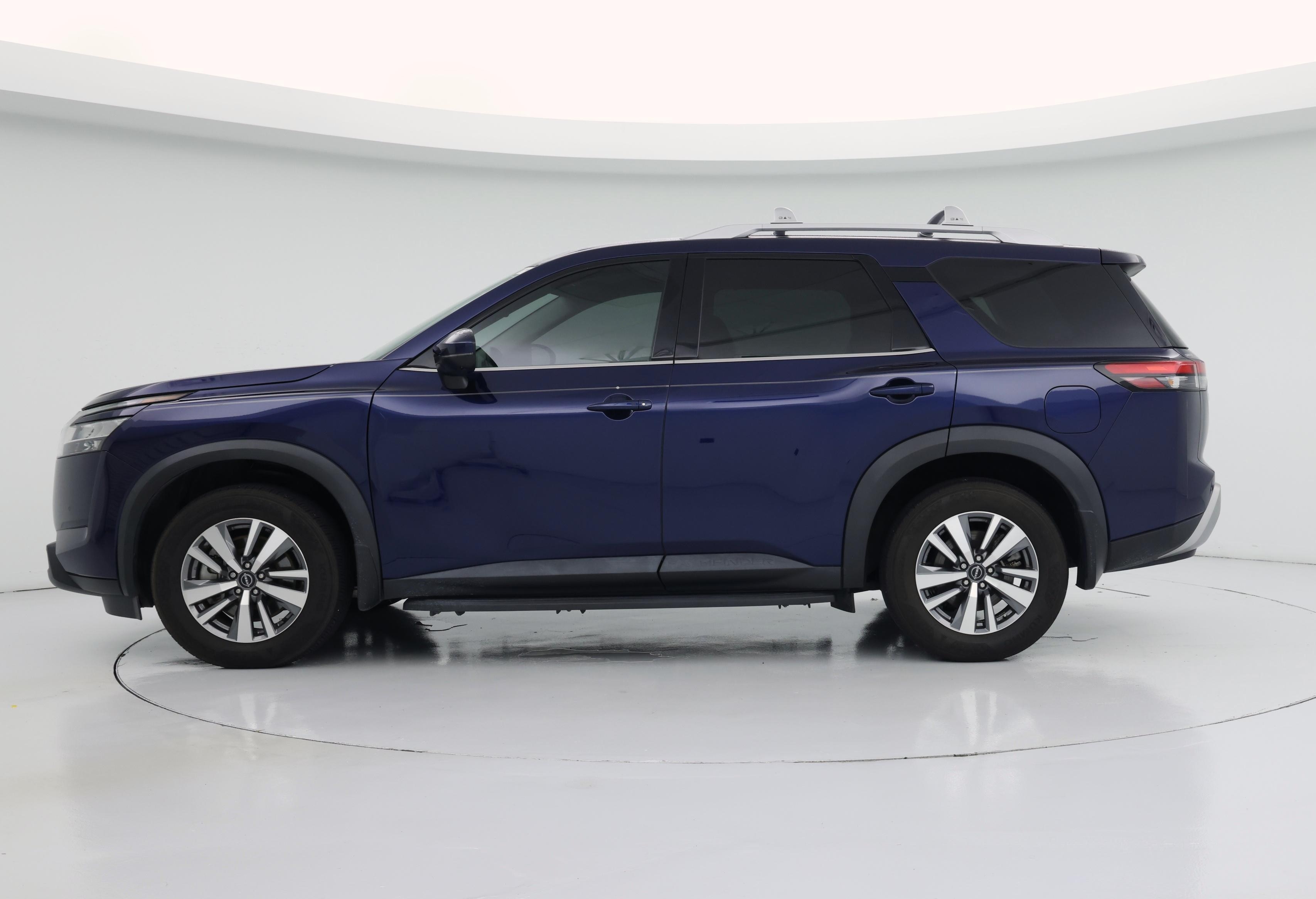 Thumbnail: 2024 Nissan Pathfinder - 3