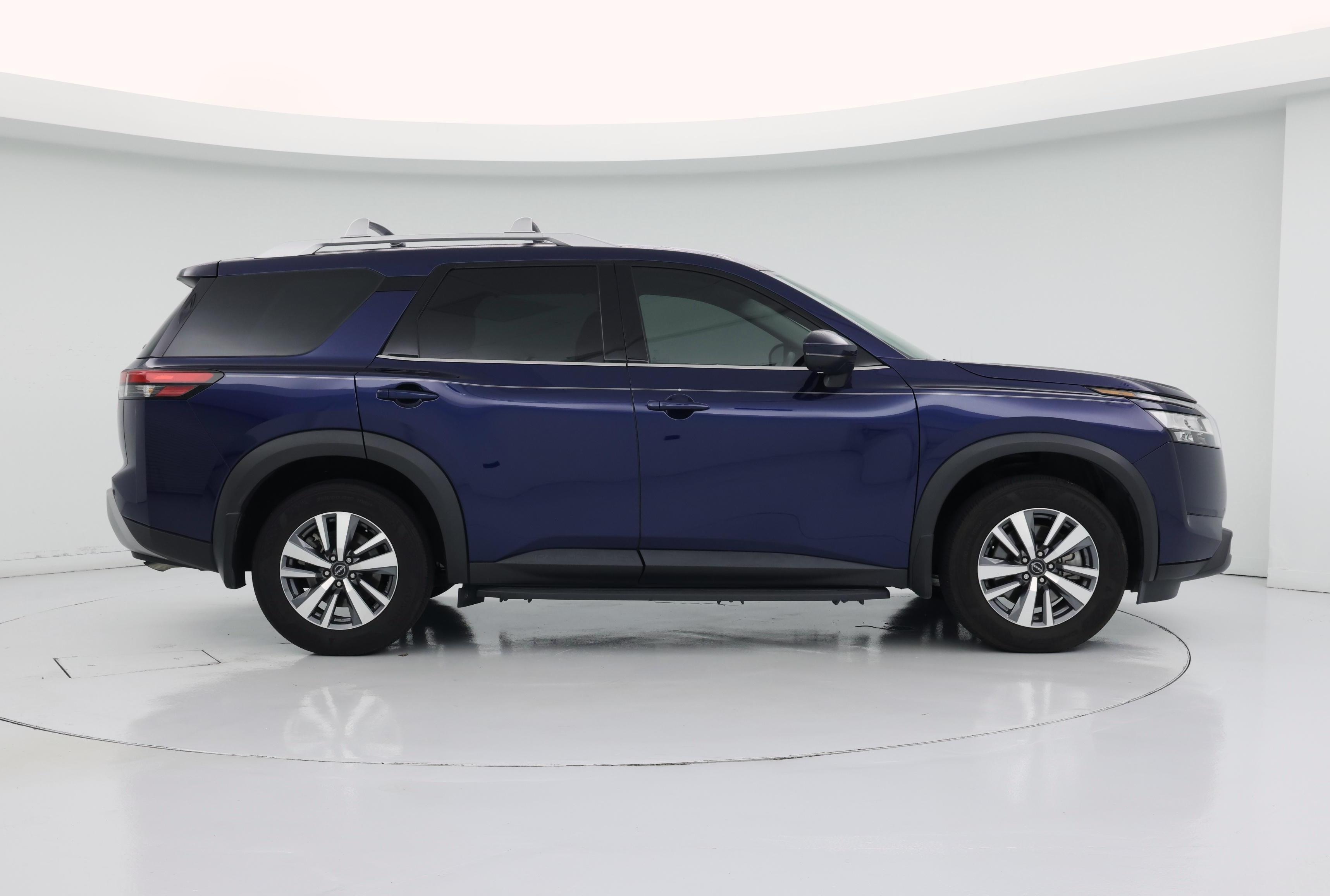 Thumbnail: 2024 Nissan Pathfinder - 7