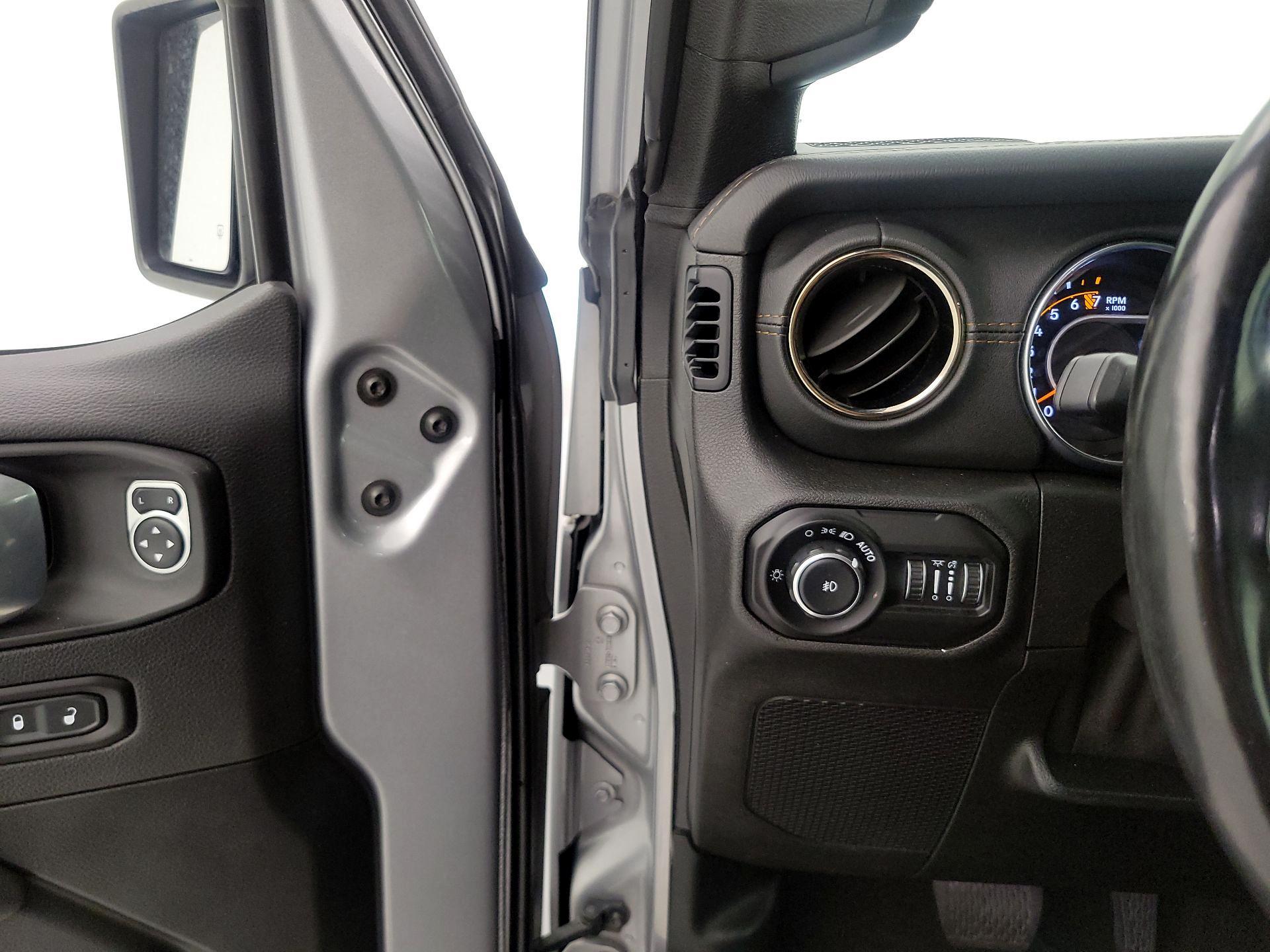 Thumbnail: 2021 Jeep Wrangler - 13
