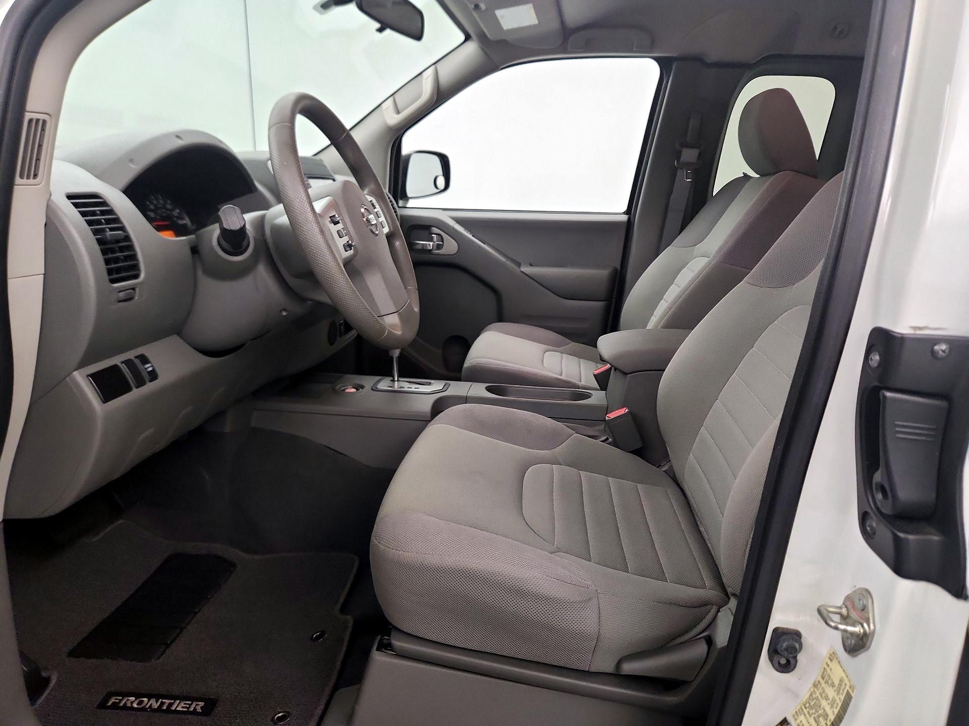 Thumbnail: 2020 Nissan Frontier - 11