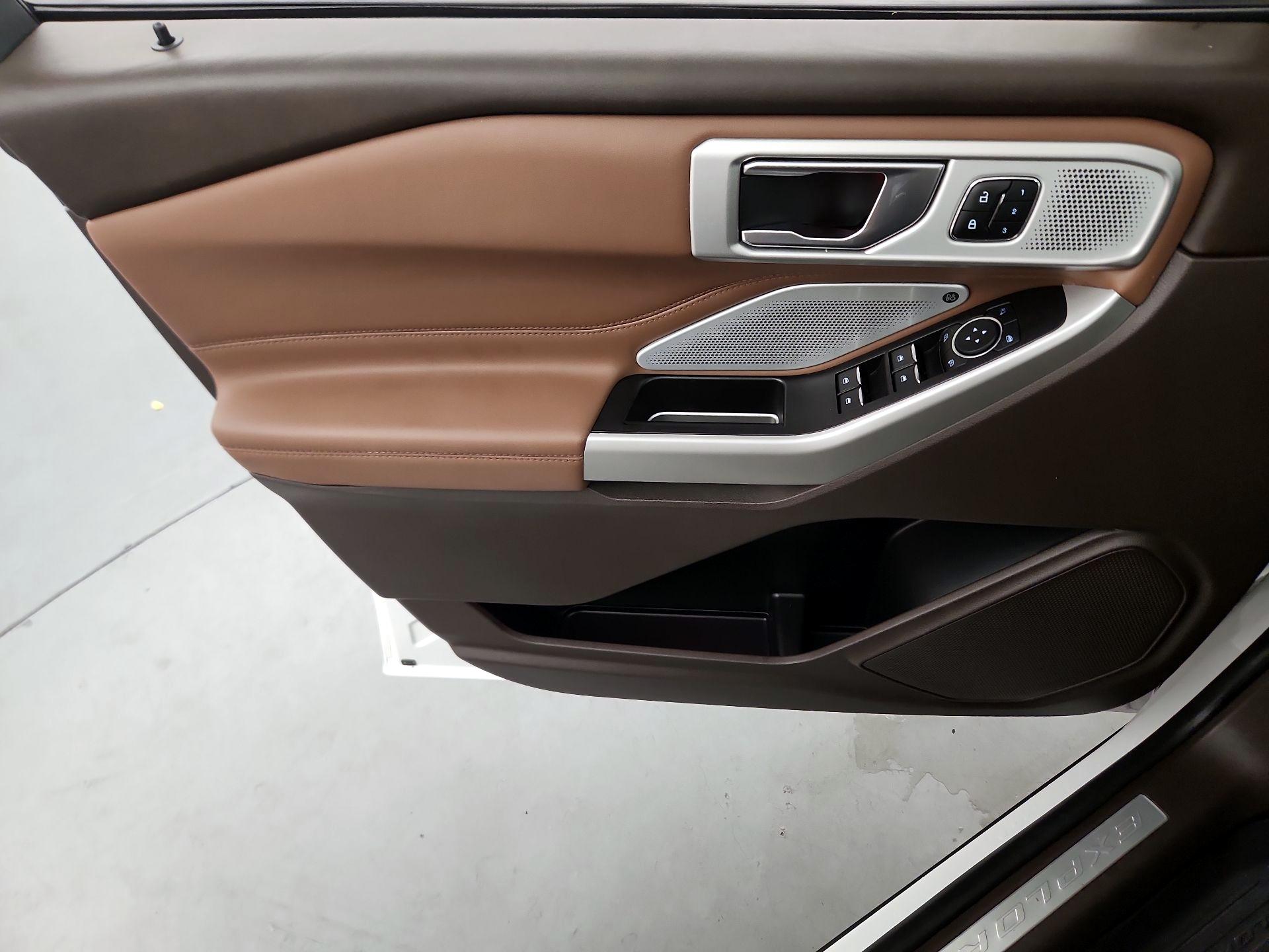Thumbnail: 2022 Ford Explorer - 12