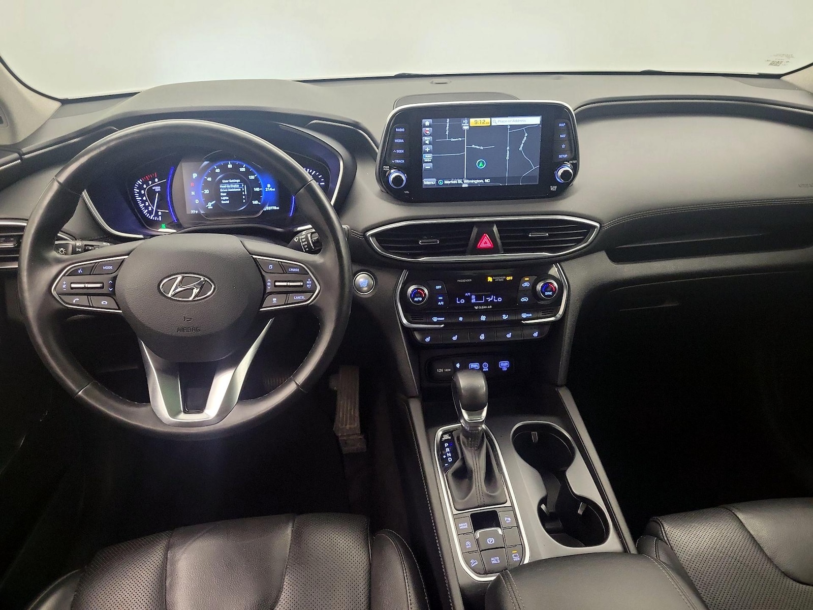 2020 Hyundai Santa Fe Limited - Photo 10