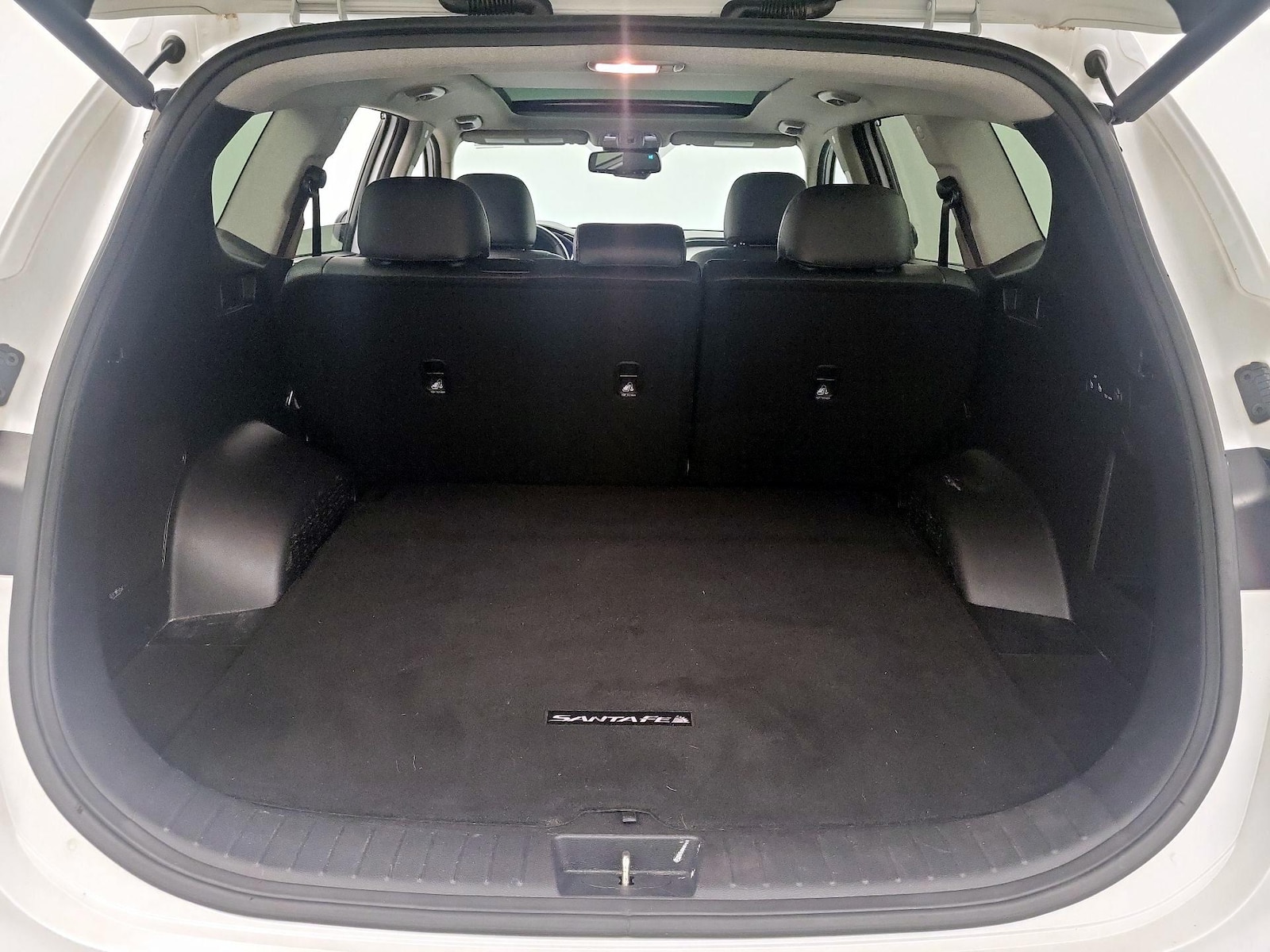 2020 Hyundai Santa Fe Limited - Photo 23