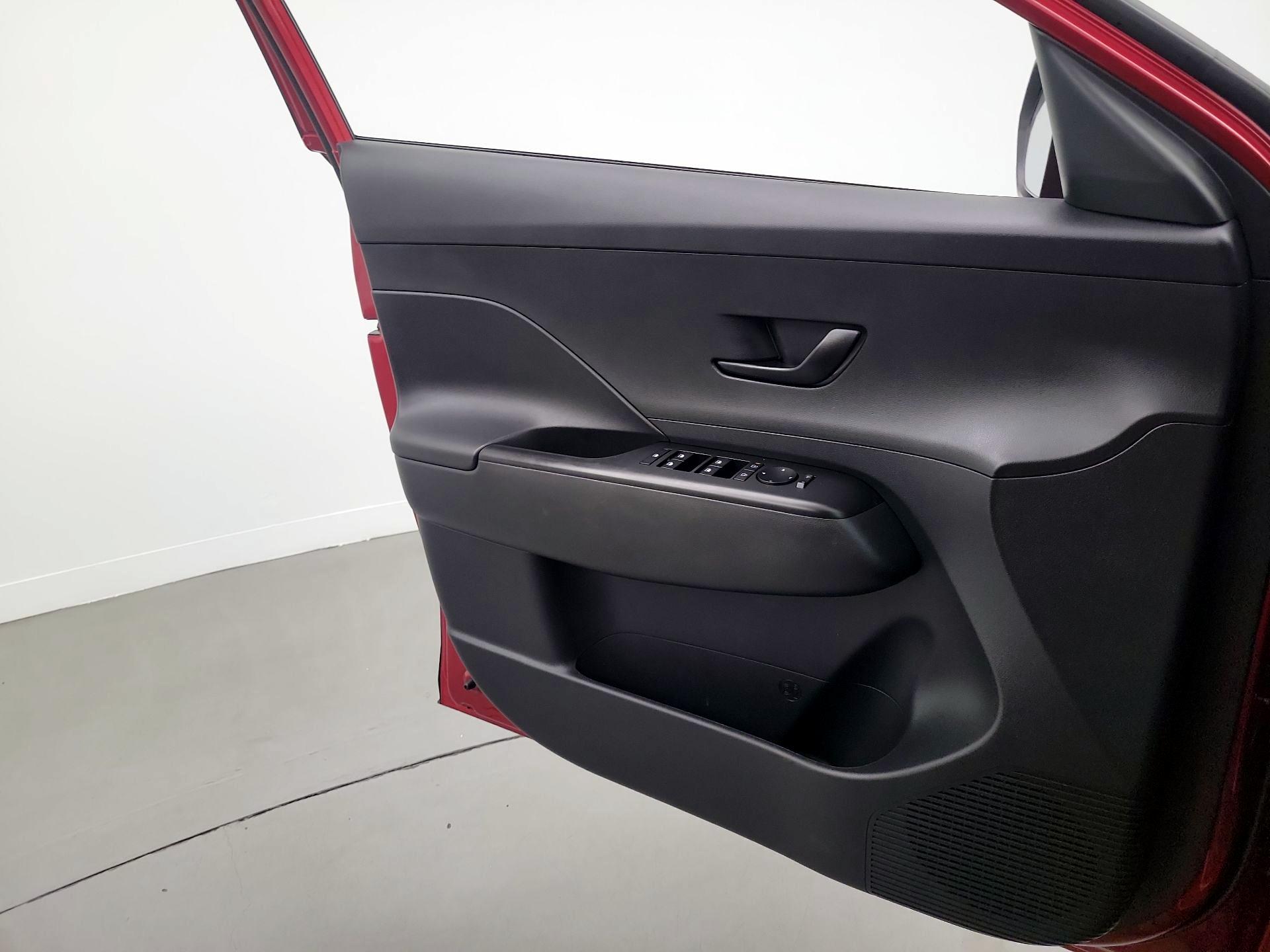Thumbnail: 2025 Hyundai Kona - 12