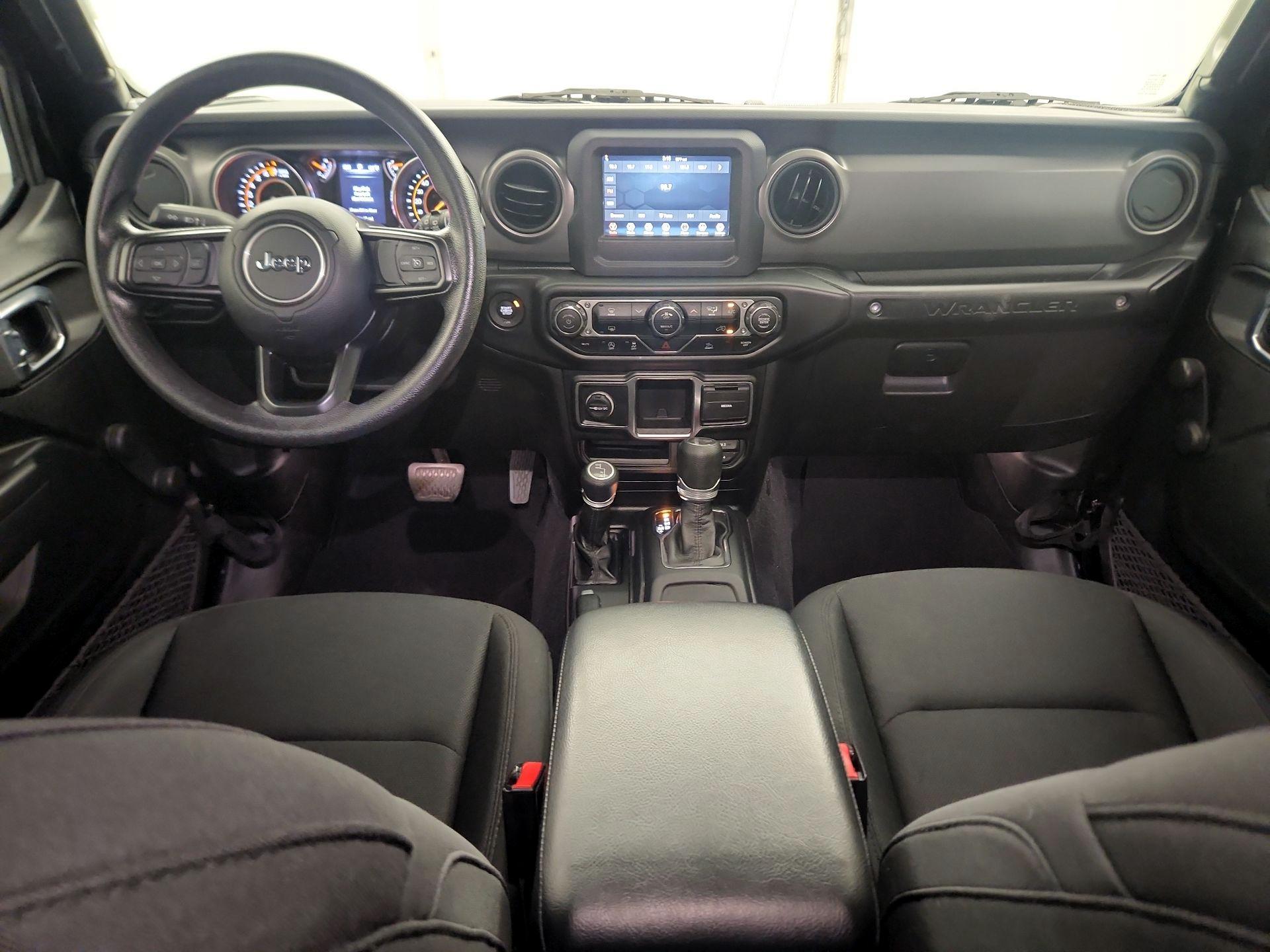 Thumbnail: 2022 Jeep Wrangler - 9