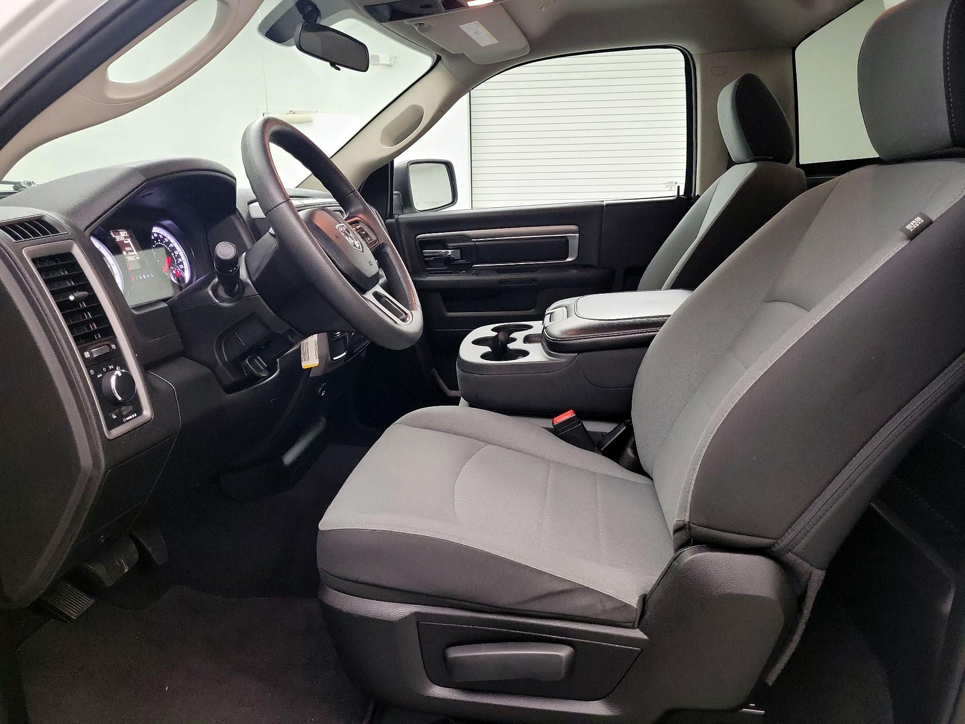 Thumbnail: 2023 RAM 1500 Classic - 11