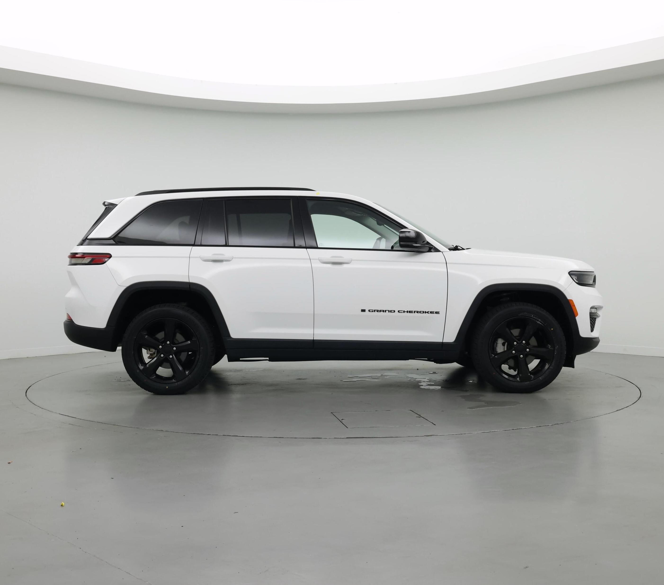 Thumbnail: 2023 Jeep Grand Cherokee - 7