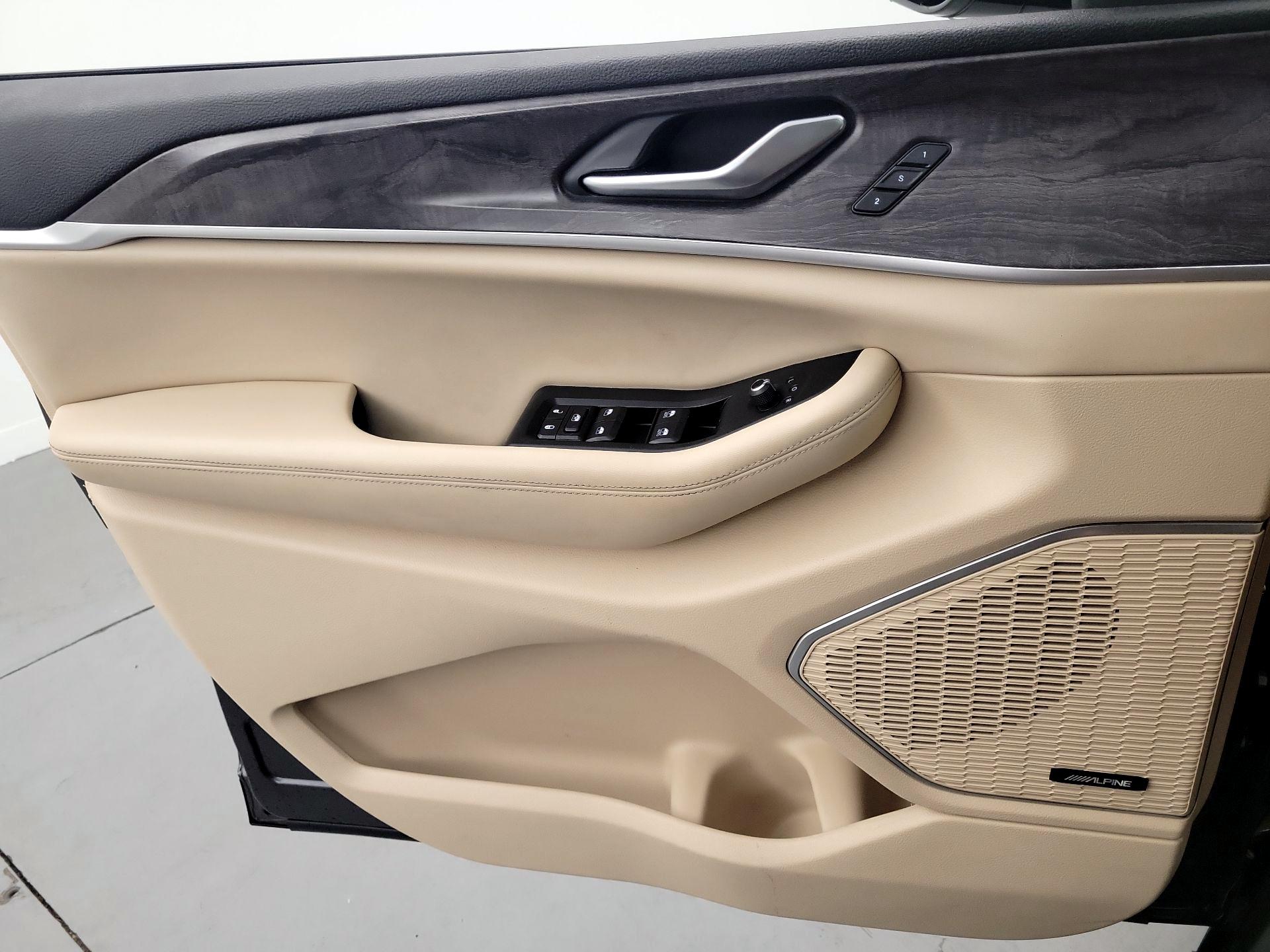 Thumbnail: 2024 Jeep Grand Cherokee L - 12