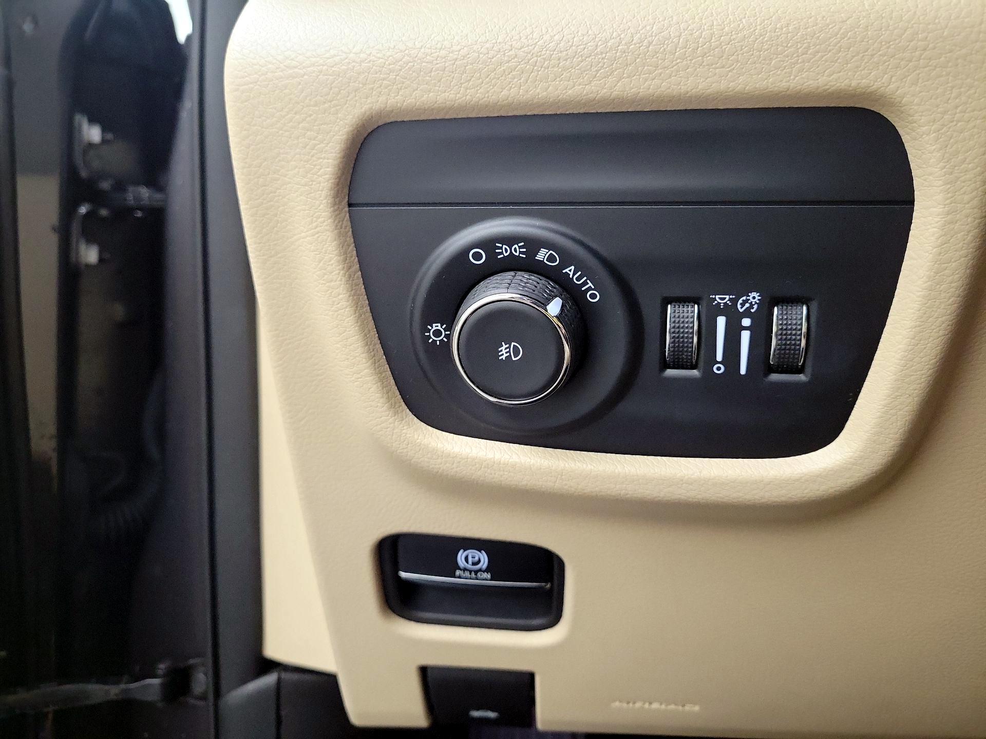 Thumbnail: 2024 Jeep Grand Cherokee L - 13