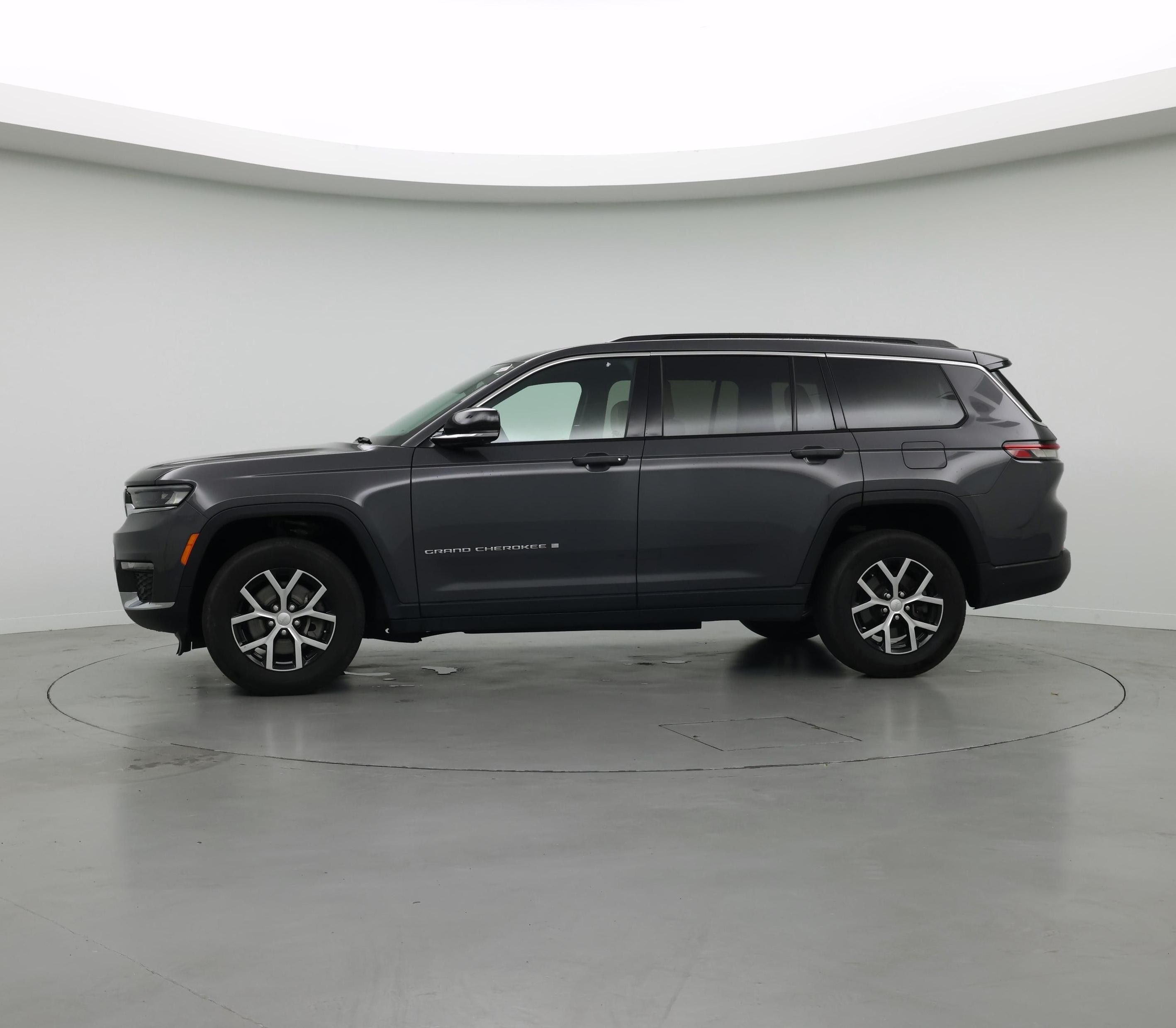 Thumbnail: 2024 Jeep Grand Cherokee L - 3